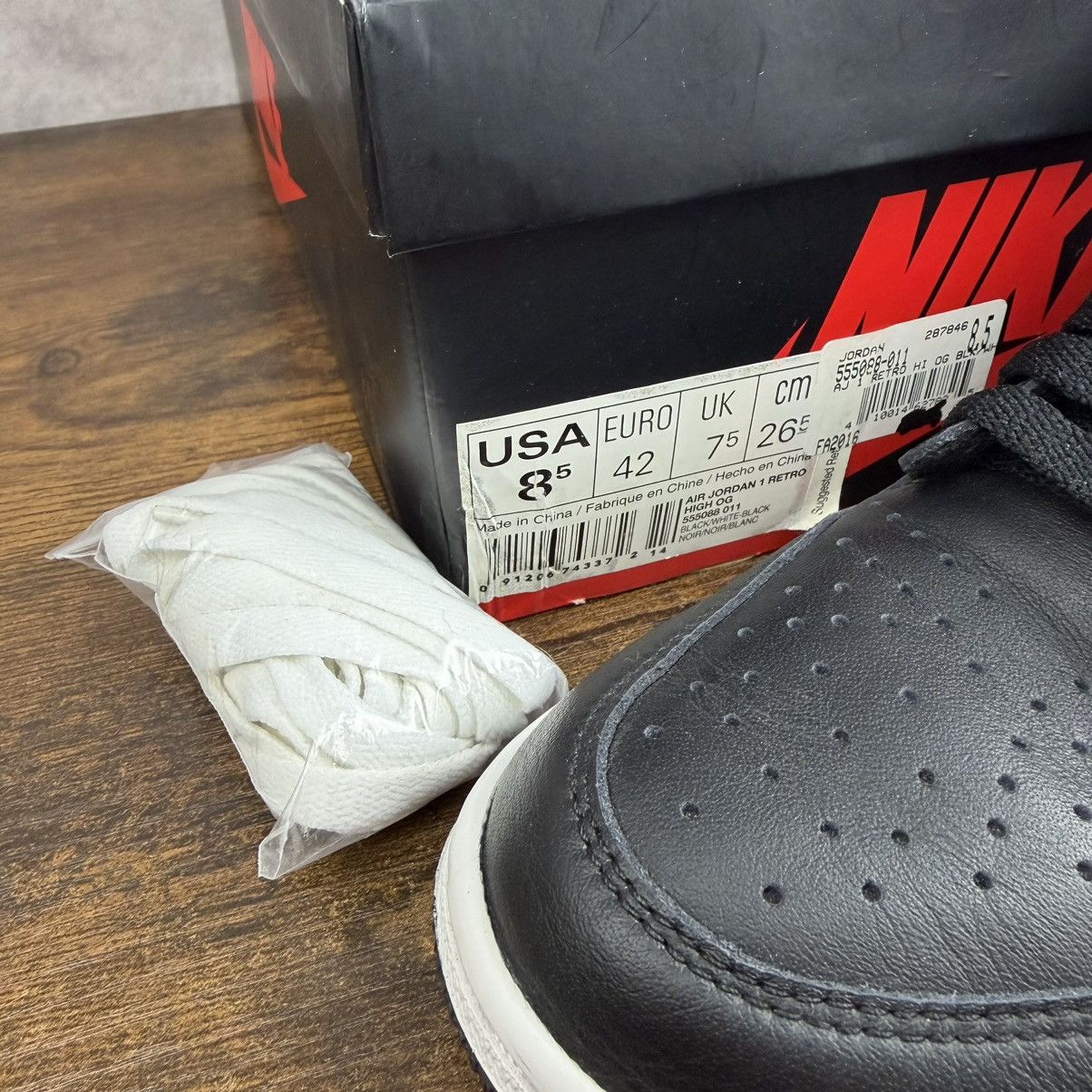 Jordan Brand Air Jordan 1 Retro High PRM Yin Yang 2016 555088-011 Black Size US 8.5 / EU 41-42 - 10 Thumbnail