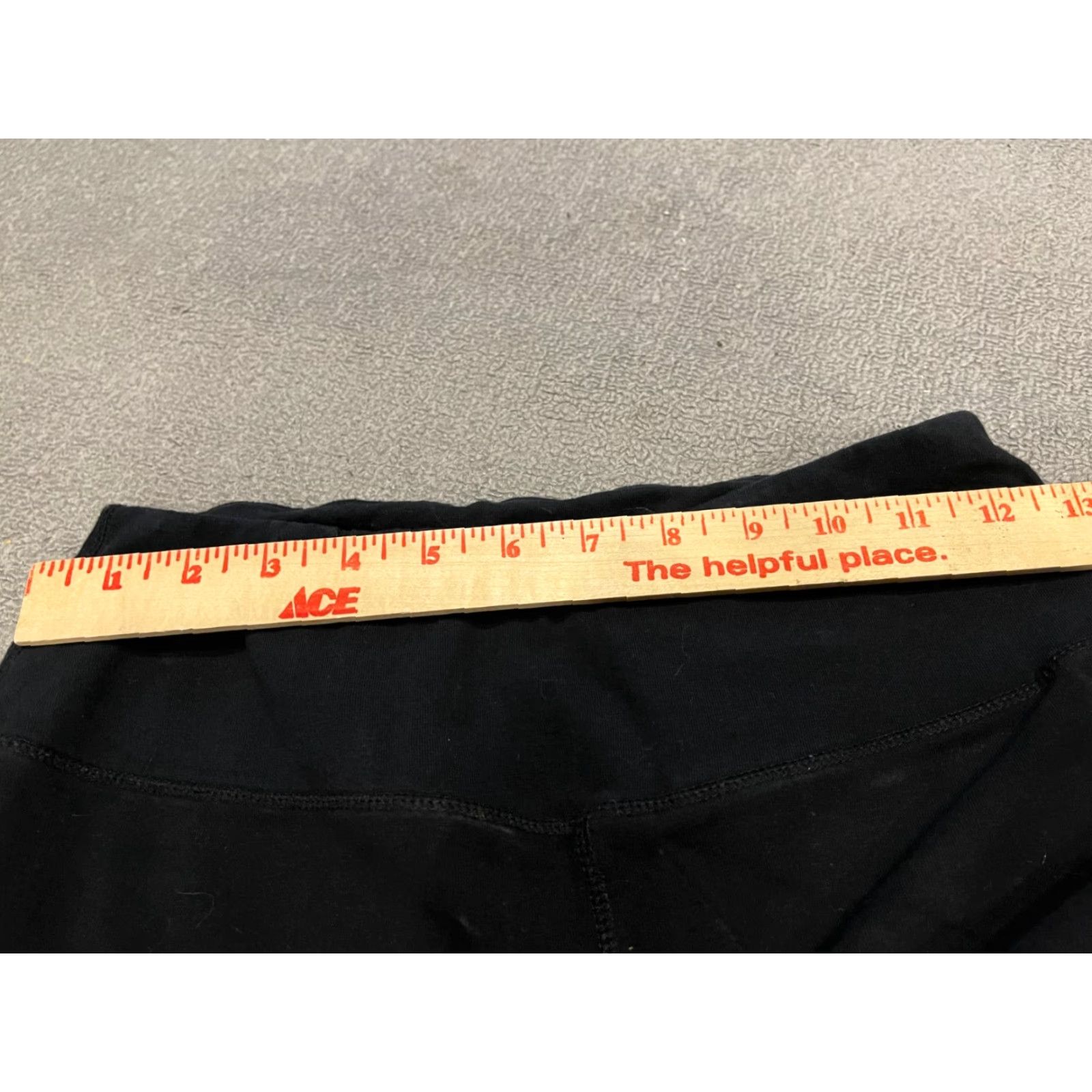 Vintage Aéropostale Capris Pants Womens 26x19 Black Spell out on Side Capri Regular Tapered Cotton Polyester Blended Fabric Activewear Women Size 26" / US 2 / IT 38 - 3 Thumbnail