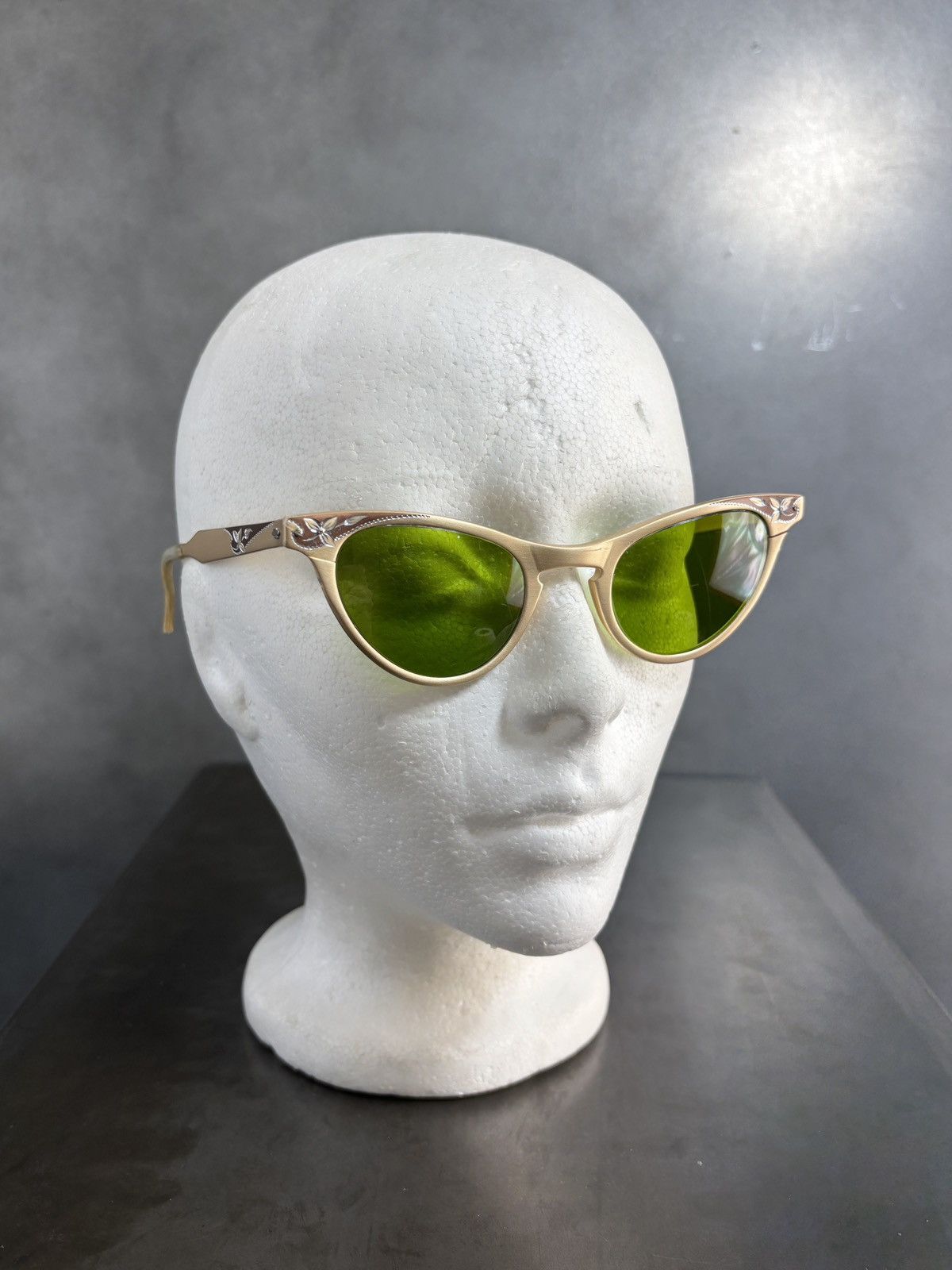 Vintage 1960s ArtCraft Sunglasses True Vintage Cat Eye Aluminum 1950 Size ONE SIZE - 19 Thumbnail