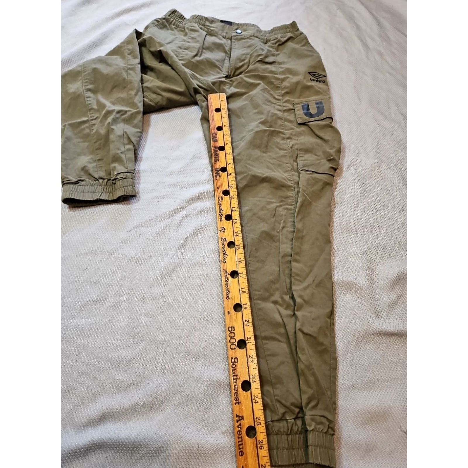 Umbro VINTAGE Umbro Cargo Pants Womens XL Green Logo Tapered Elastic Waist Ankle Shirt Size 40" / US 18 - 6 Thumbnail