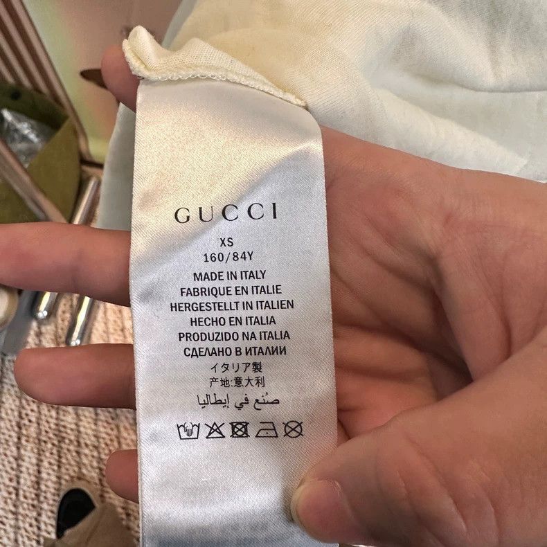 Gucci Gucci Classic beige printed logo short sleeves 2501-Nextarr Size US XS / EU 42 / 0 - 4 Thumbnail
