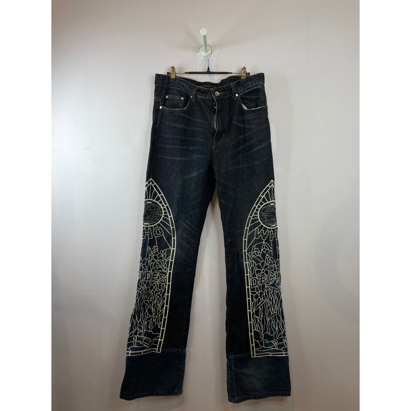 Who Decides War WDW Dark Wash Side Logo Embroidered Jeans Size US 32 / EU 48 - 1 Thumbnail