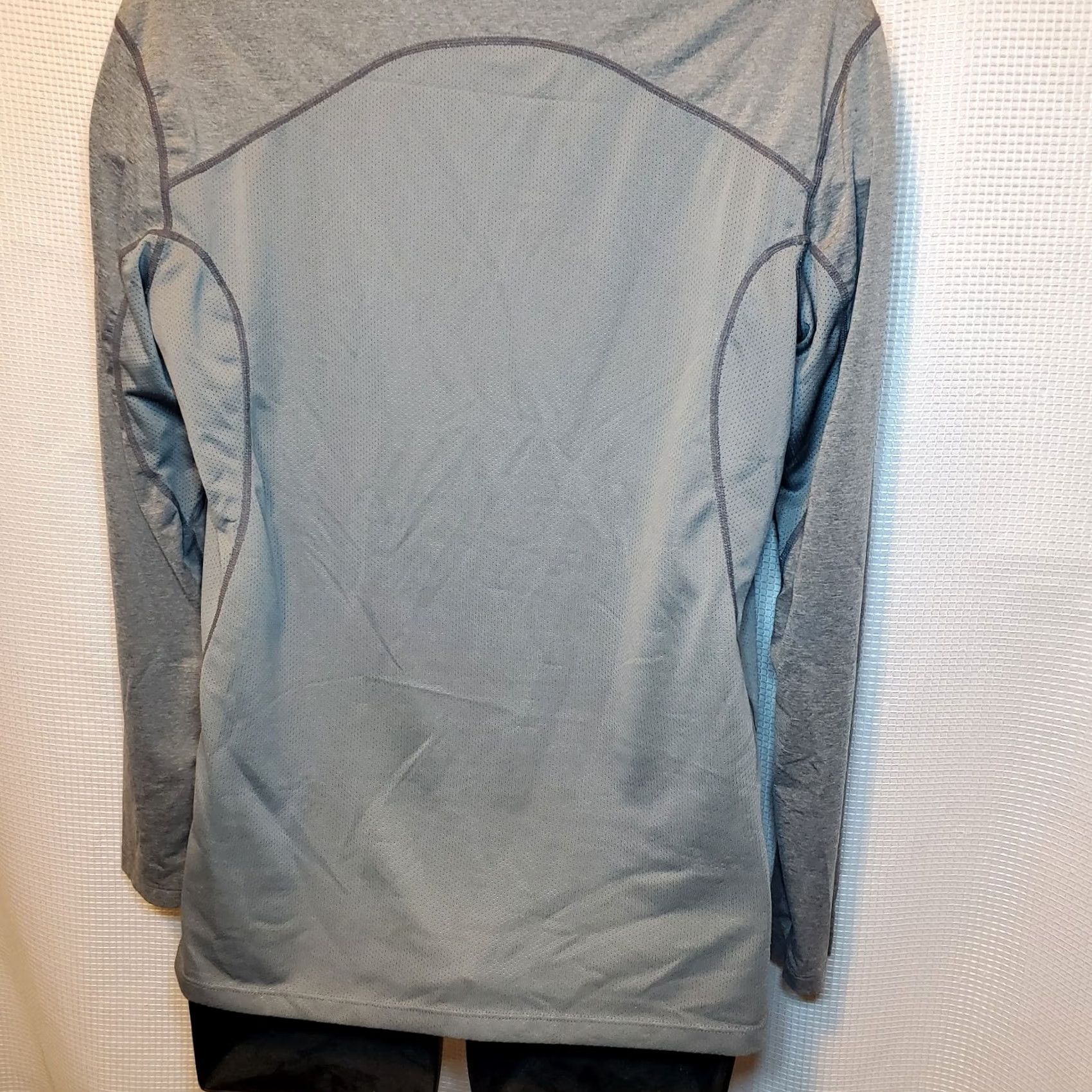 Nike Nike Shirt Mens L Gray PRO Combat Men Athletic Gym Long Sleeve Black Size Size US L / EU 52-54 / 3 - 7 Thumbnail