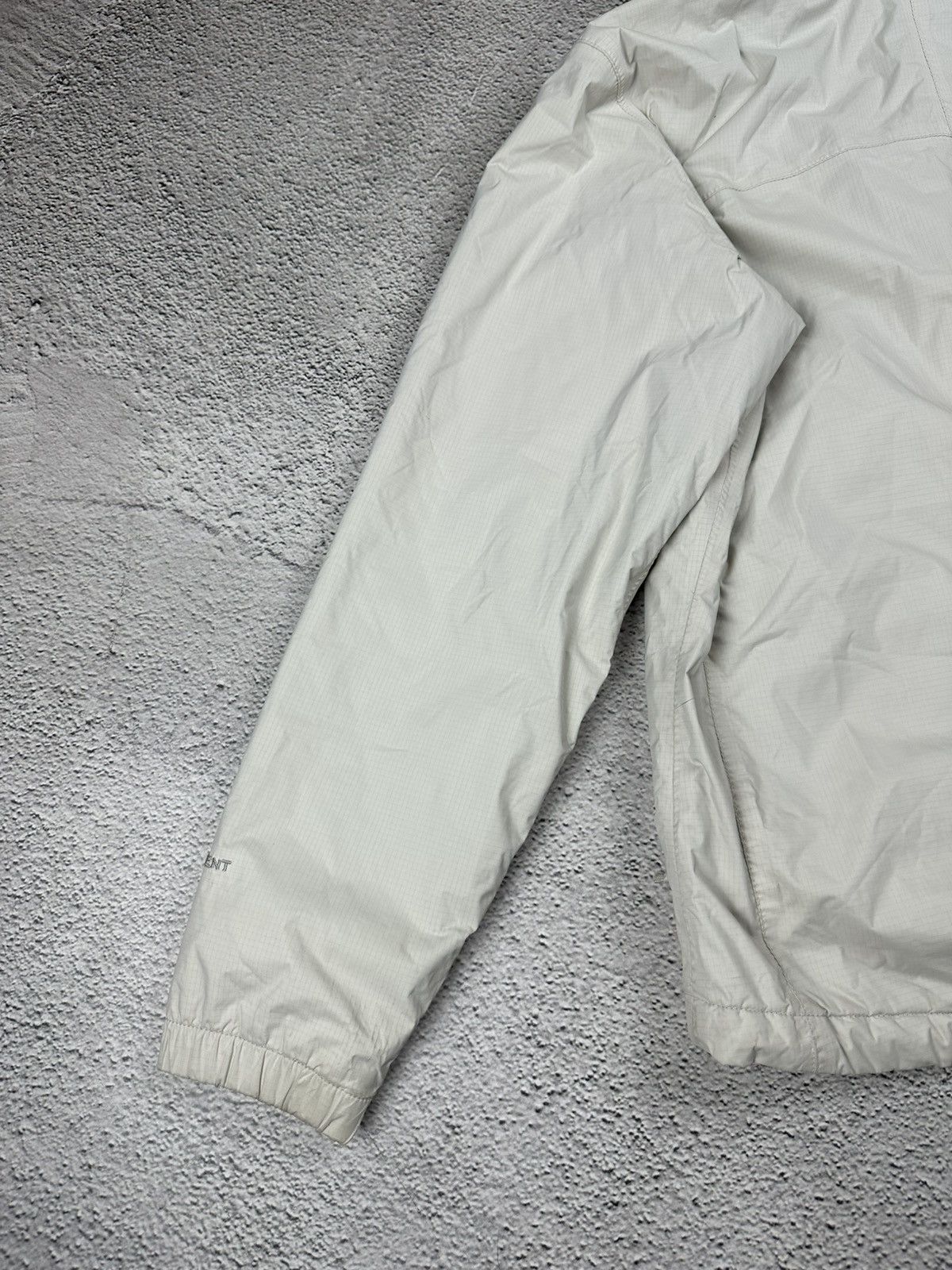 The North Face Vintage The North Face Rain Coat Puffer Jacket HyVent Washed Size M / US 6-8 / IT 42-44 - 17 Thumbnail