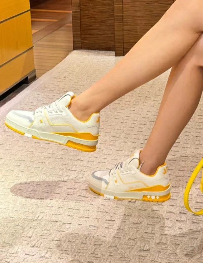 Louis Vuitton Lv Trainer White Yellow 36.5 98 New with Box Size US 5.5 / IT 35.5 - 8 Thumbnail