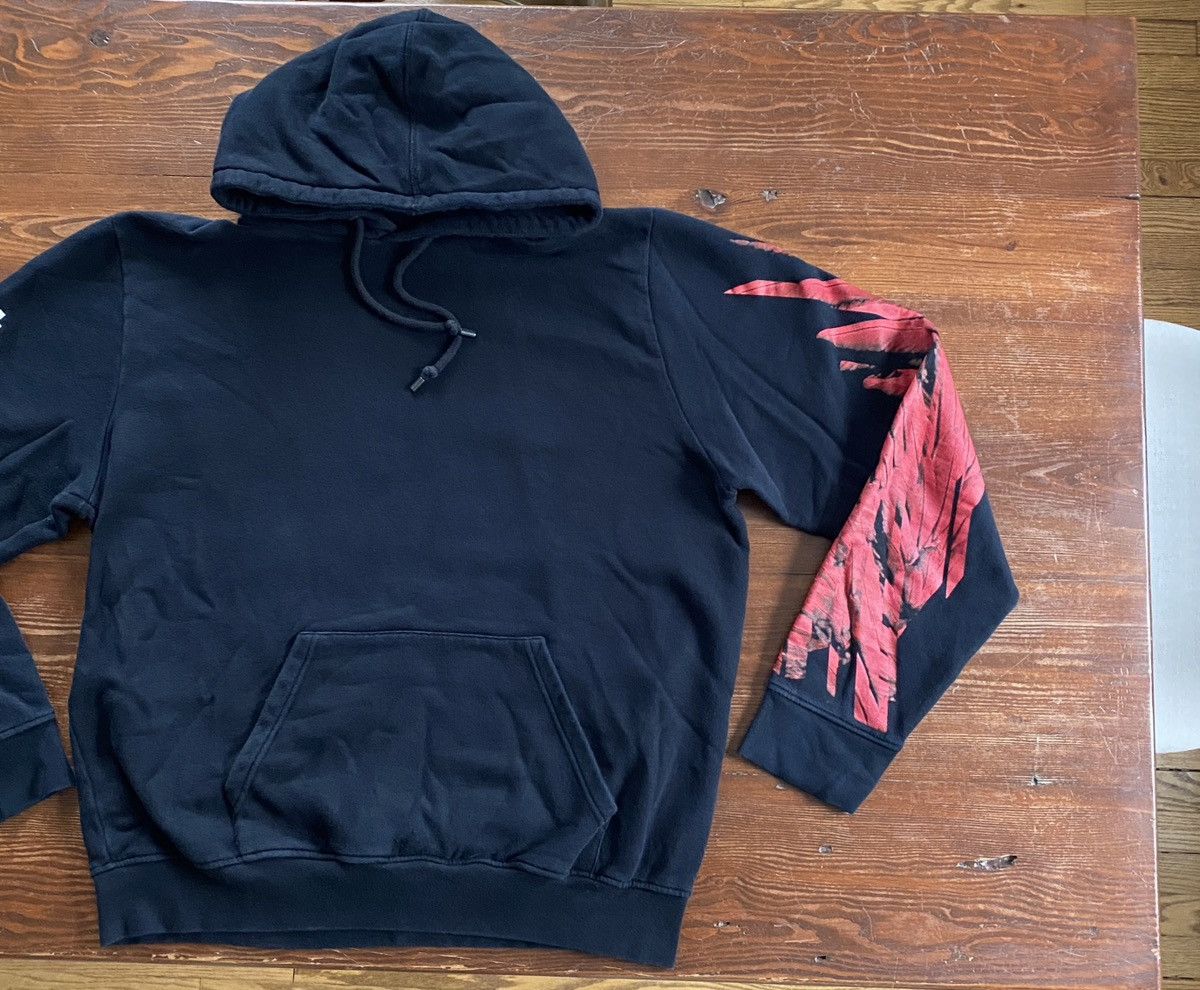 Marcelo Burlon Marcelo Burlon Red Feather Wing Black Hoodie Sweatshirt Size US XL / EU 56 / 4 - 1 Thumbnail