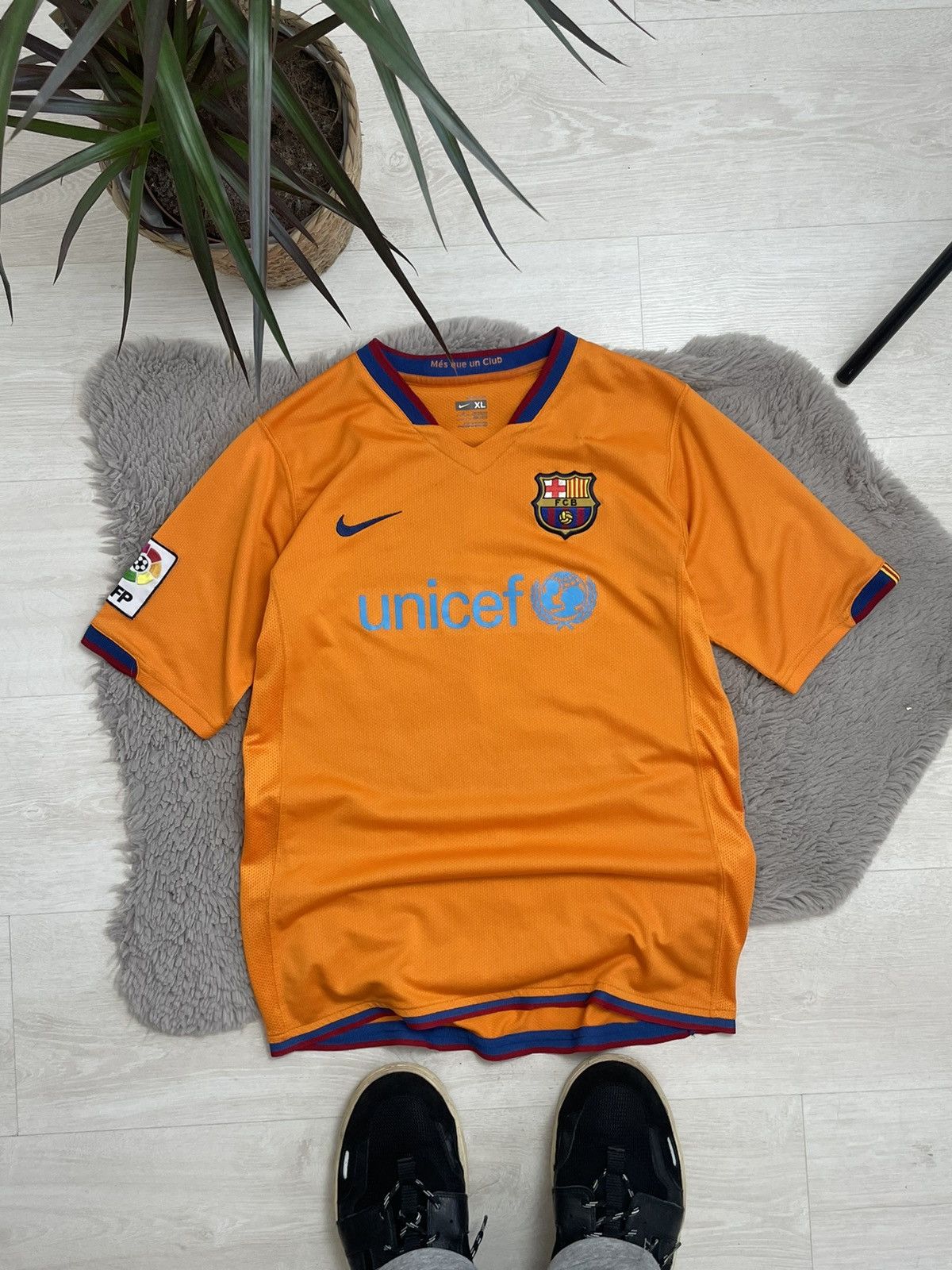 Nike × Vintage Nike Barcelona Vintage 90’s Soccer Jersey #19 Messi Rare Itm Size US S / EU 44-46 / 1 - 1 Thumbnail