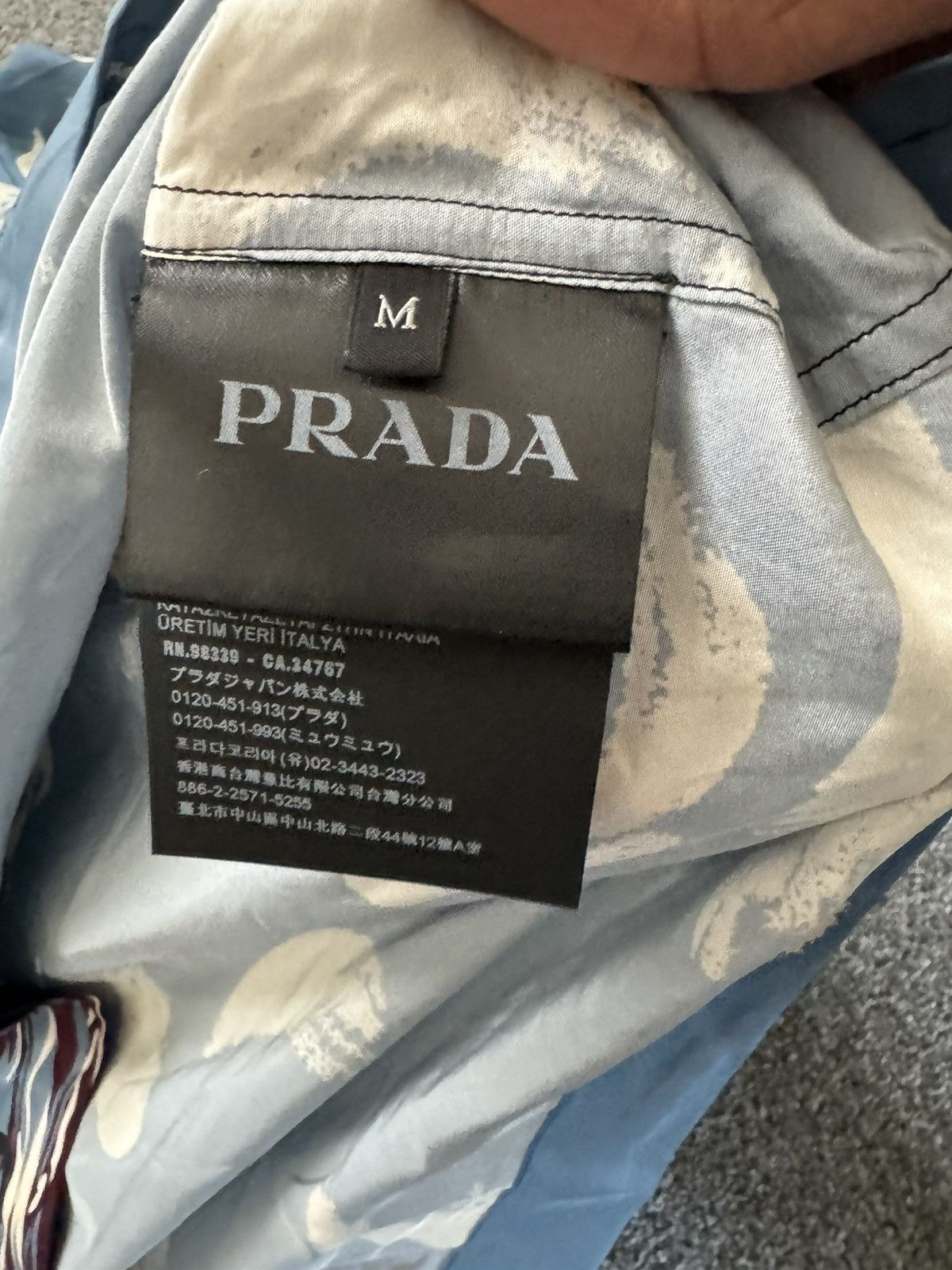 Prada Prada Silk Cuban Shirt Size US M / EU 48-50 / 2 - 5 Thumbnail