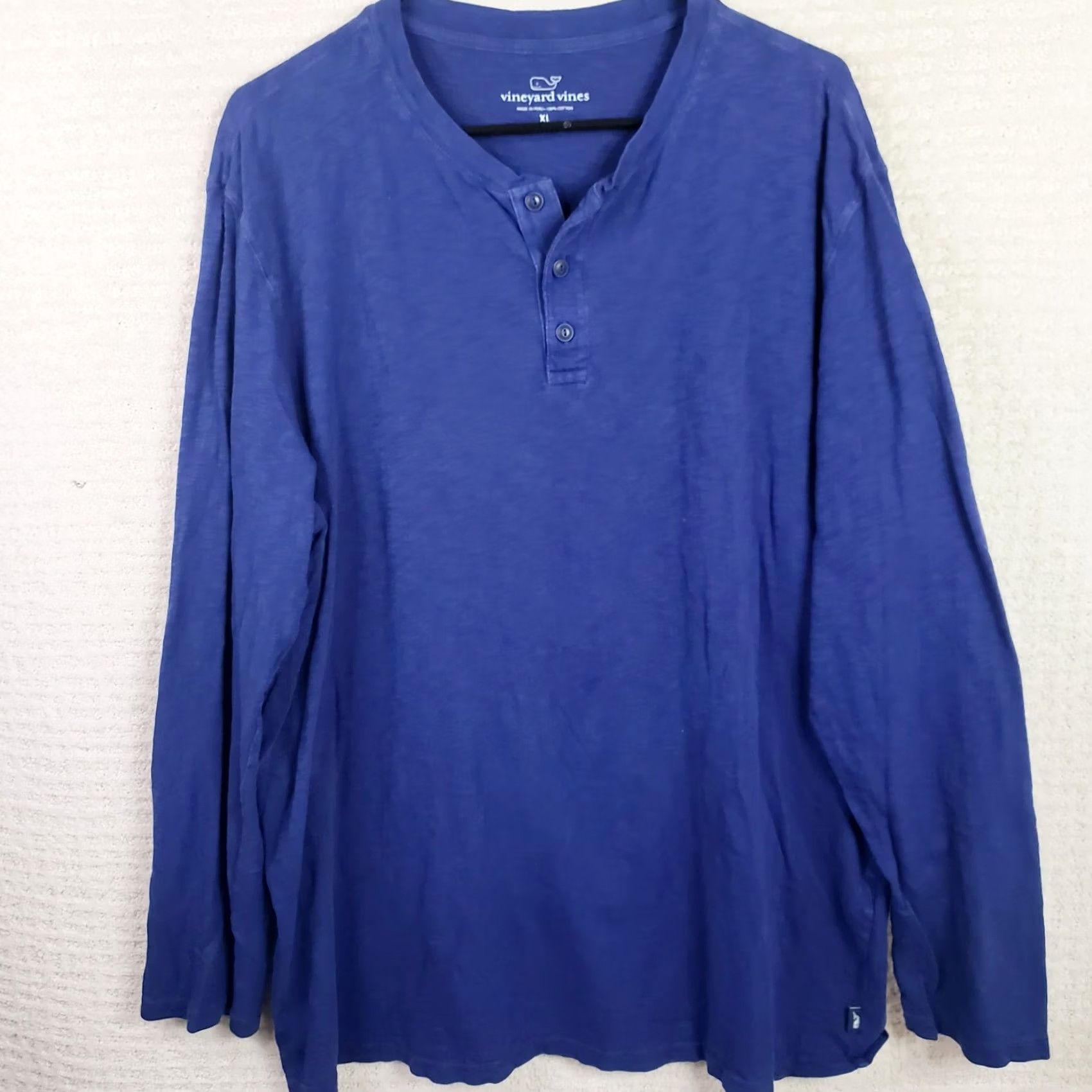 Vineyard Vines Vineyard Vines Men's Henley Shirt XL Blue Whale Long Sleeve T-Shirt Men Size US XL / EU 56 / 4 - 2 Thumbnail
