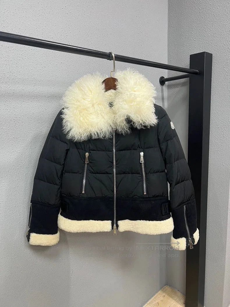 Moncler Moncler Fur Collar Down Jacket. Size US M / EU 48-50 / 2 - 1 Thumbnail