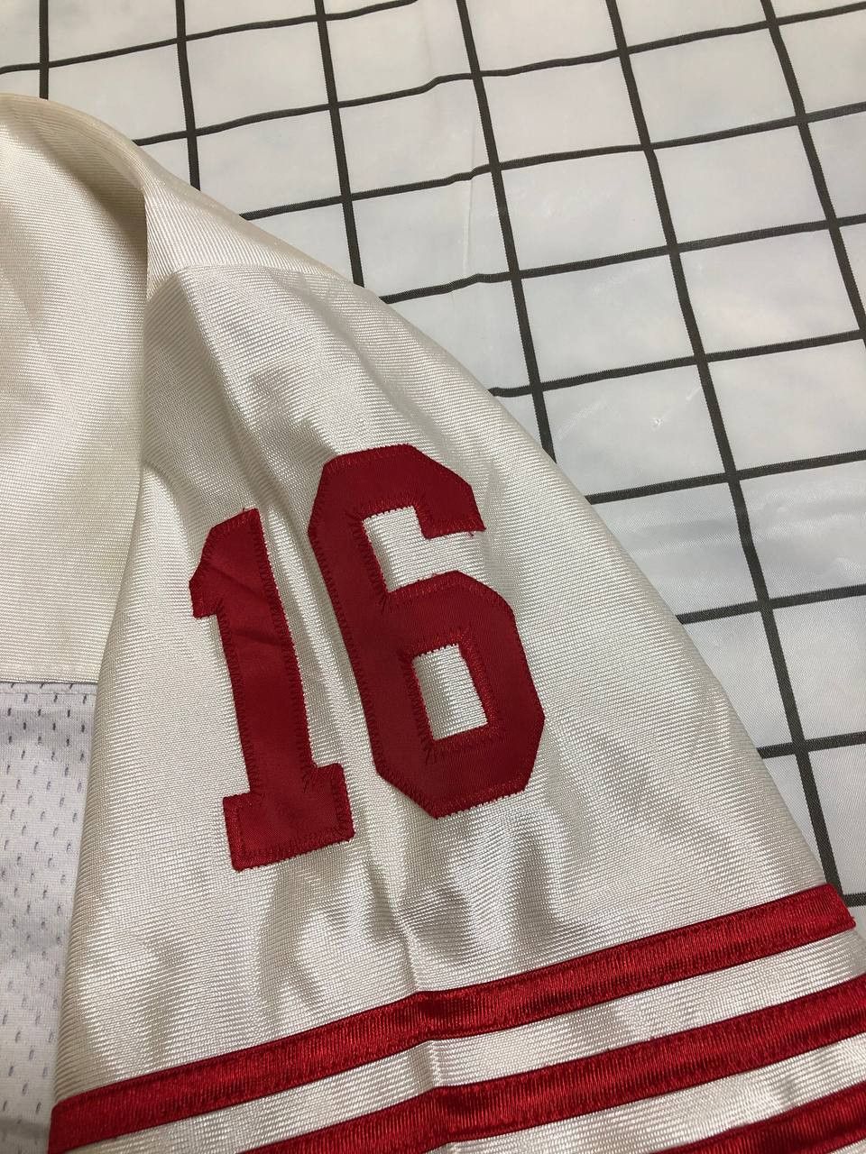 NFL Mitchell & Ness Montana White San Francisco Legacy Jersey Size US L / EU 52-54 / 3 - 18 Thumbnail