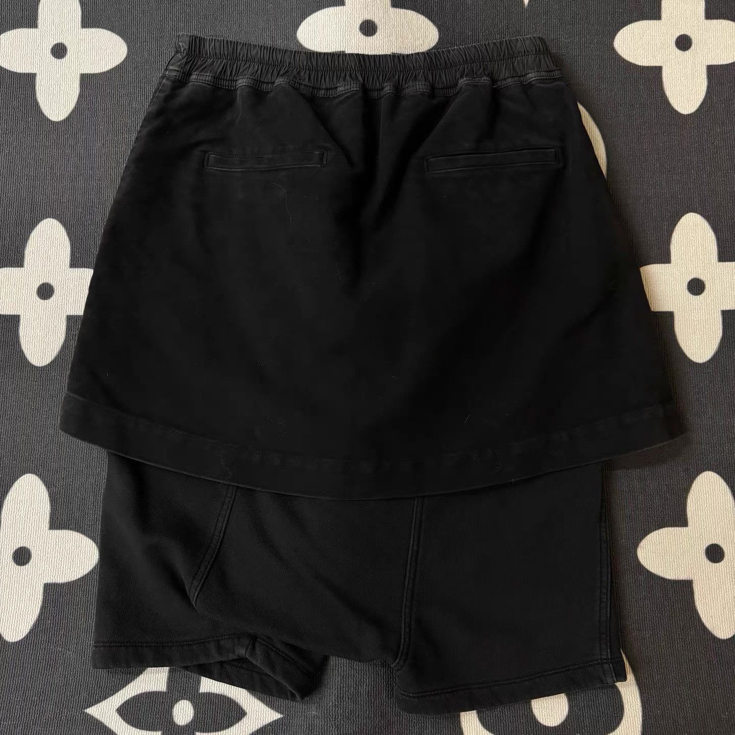 Rick Owens RICK OWENS Black Suede Layered Culottes Q10 Size 32" / US 10 / IT 46 - 2 Thumbnail