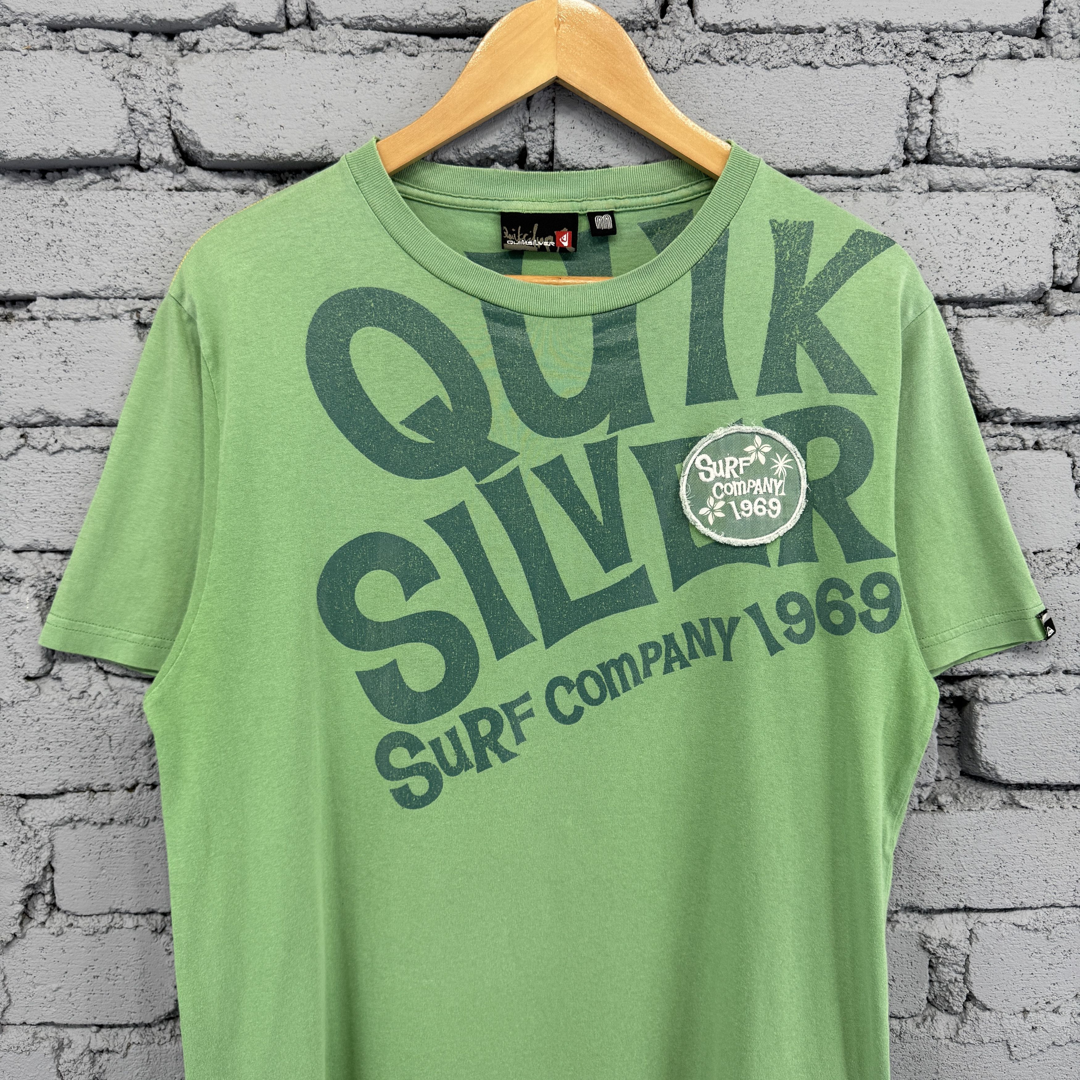Quiksilver Vintage Quicksilver Surf Company Sunfaded Tshirt Size US M / EU 48-50 / 2 - 3 Thumbnail