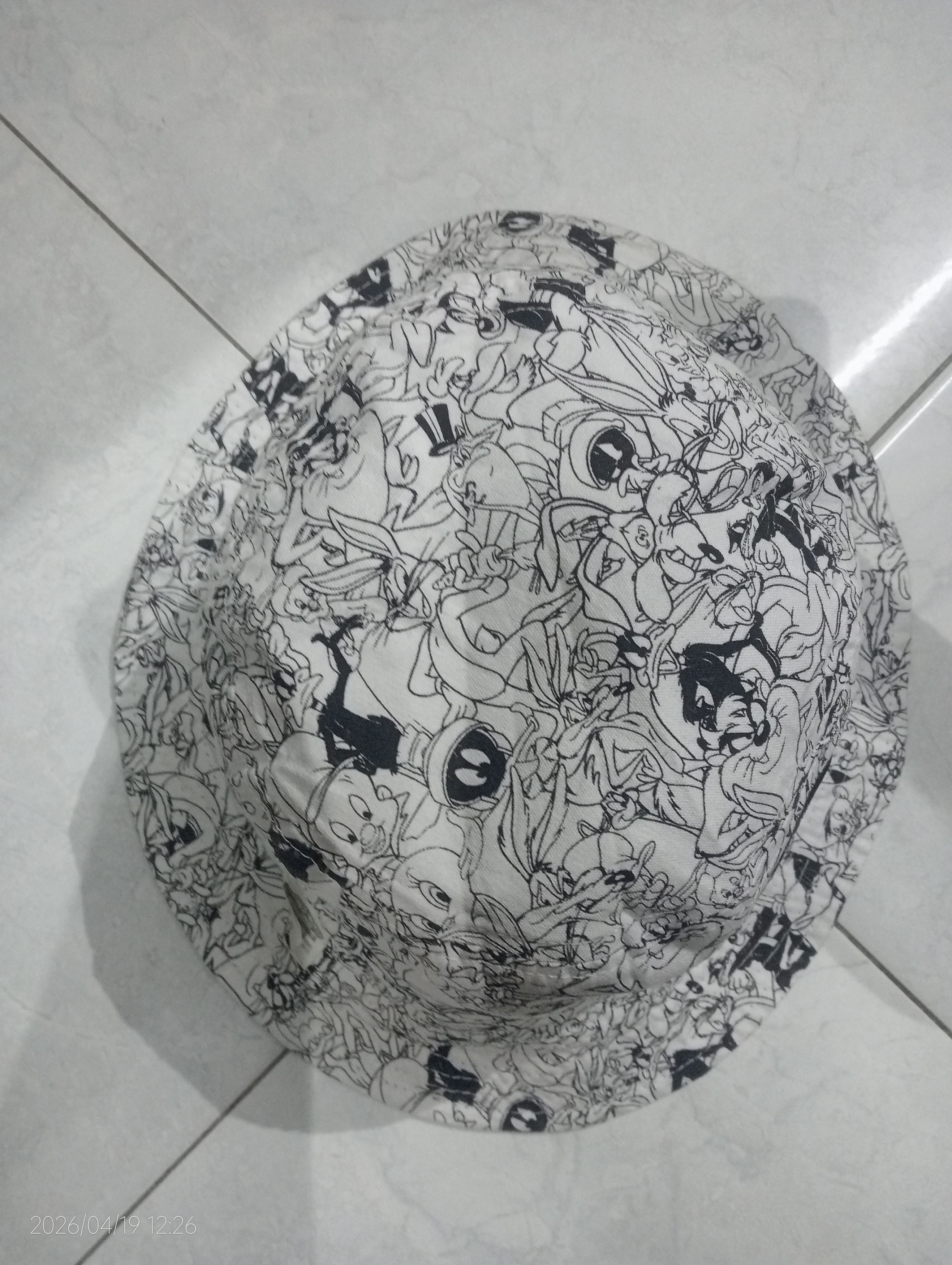 Warner Bros Vintage Warner Bros Reversible Full Printed Bucket Hat 58cm Size ONE SIZE - 3 Thumbnail