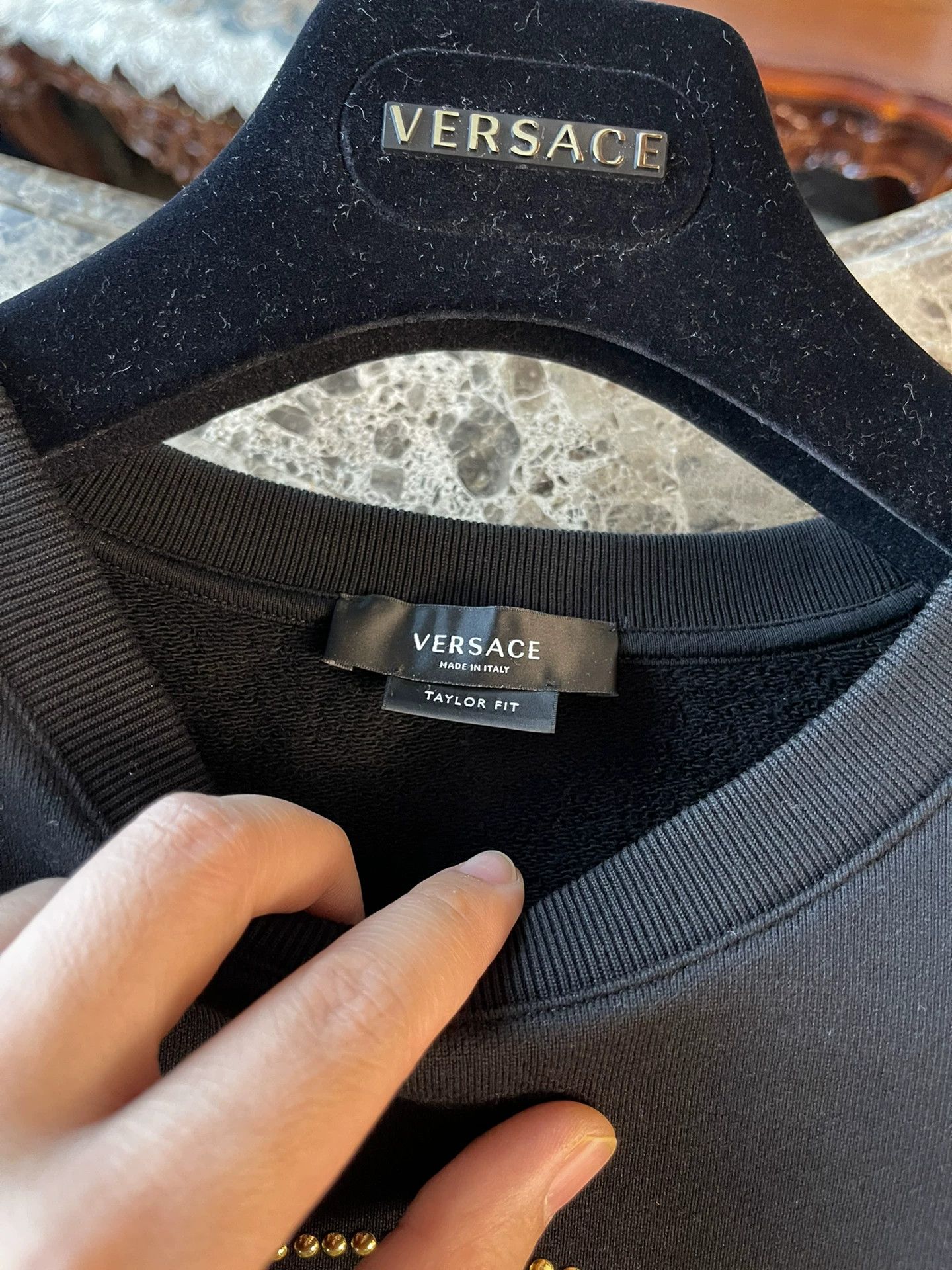 Versace Versace Gold Embroidered Hoodie 95 New Authentic Last Year Size US L / EU 52-54 / 3 - 4 Thumbnail