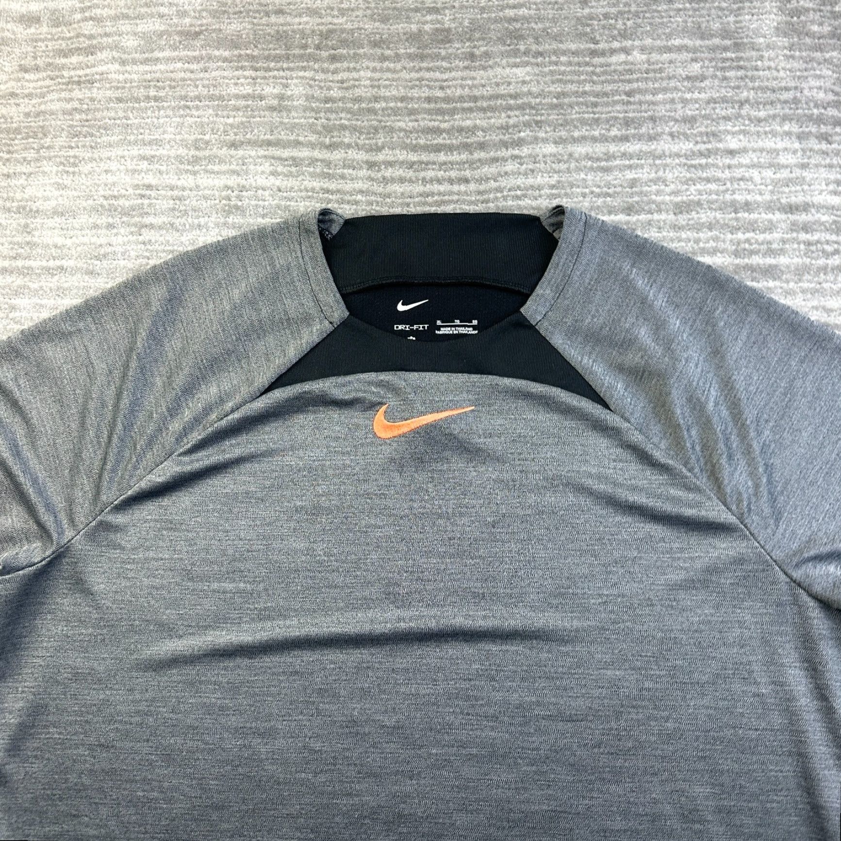 Nike Nike Shirt Mens XL Gray Pro Academy Soccer Football Center Swoosh Pro Academy Nike Dri-Fit Logo Sports Shirt Size US XL / EU 56 / 4 - 3 Thumbnail