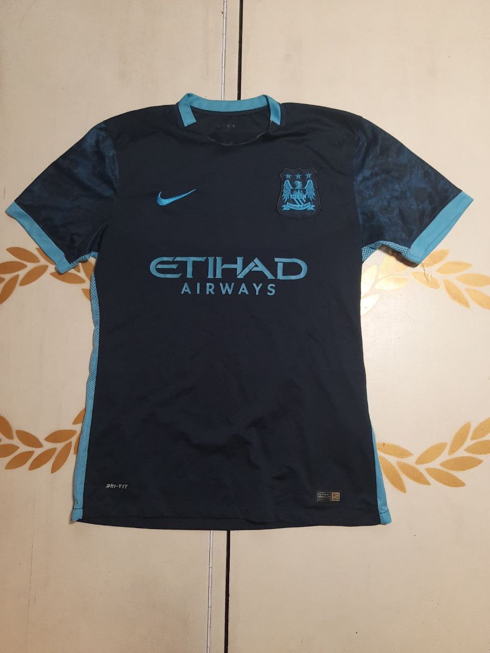 Nike Nike Manchester City Away Jersey 2015-2016 Size US L / EU 52-54 / 3 - 1 Thumbnail