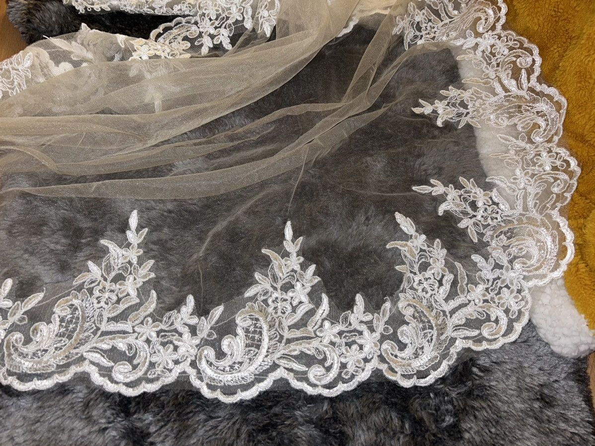 Vintage lace trailing dress Size S / US 4 / IT 40 - 6 Thumbnail