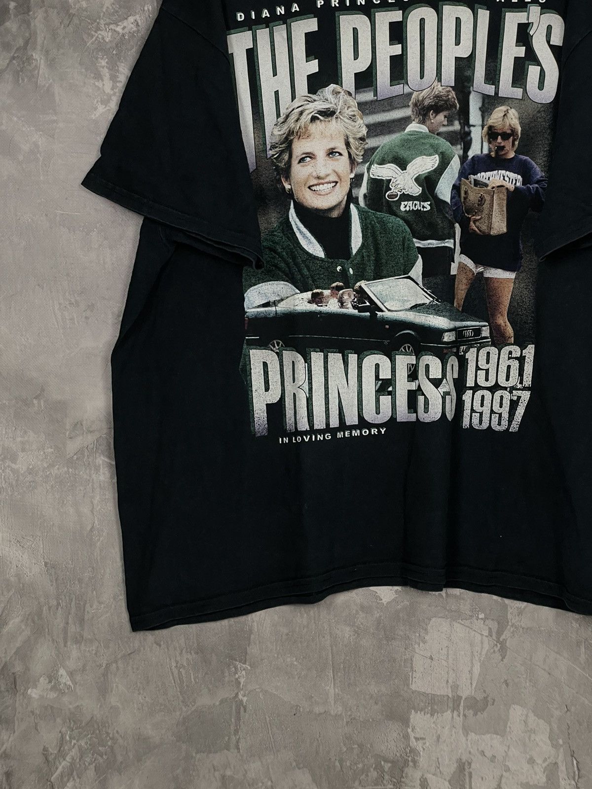 Vintage Vintage Princess Diana Y2K Big Print LogoT-Shirt Size US L / EU 52-54 / 3 - 5 Thumbnail