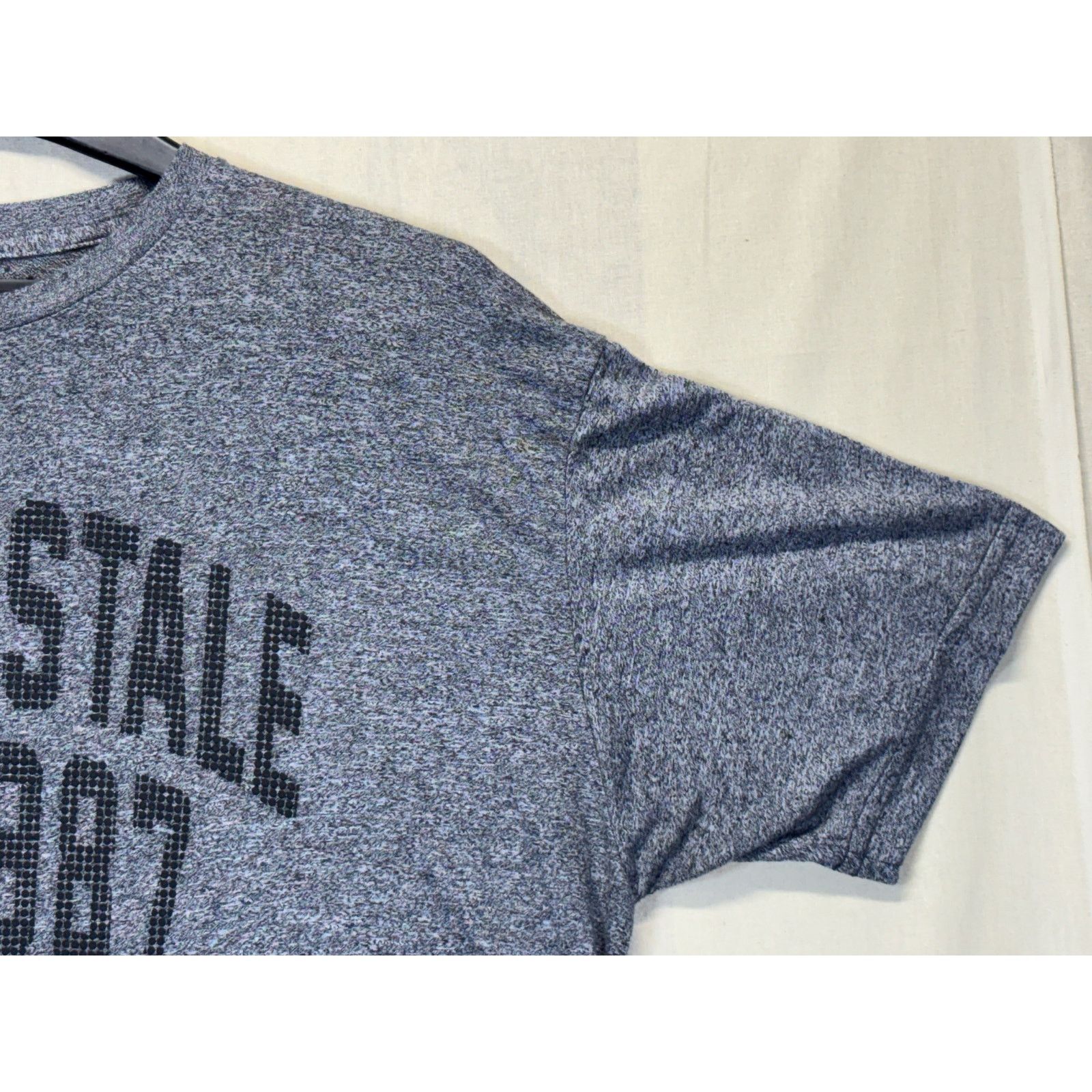 Aeropostale Aéropostale EST. 1987 Gray Graphic T-Shirt Size XL Size US XL / EU 56 / 4 - 13 Thumbnail