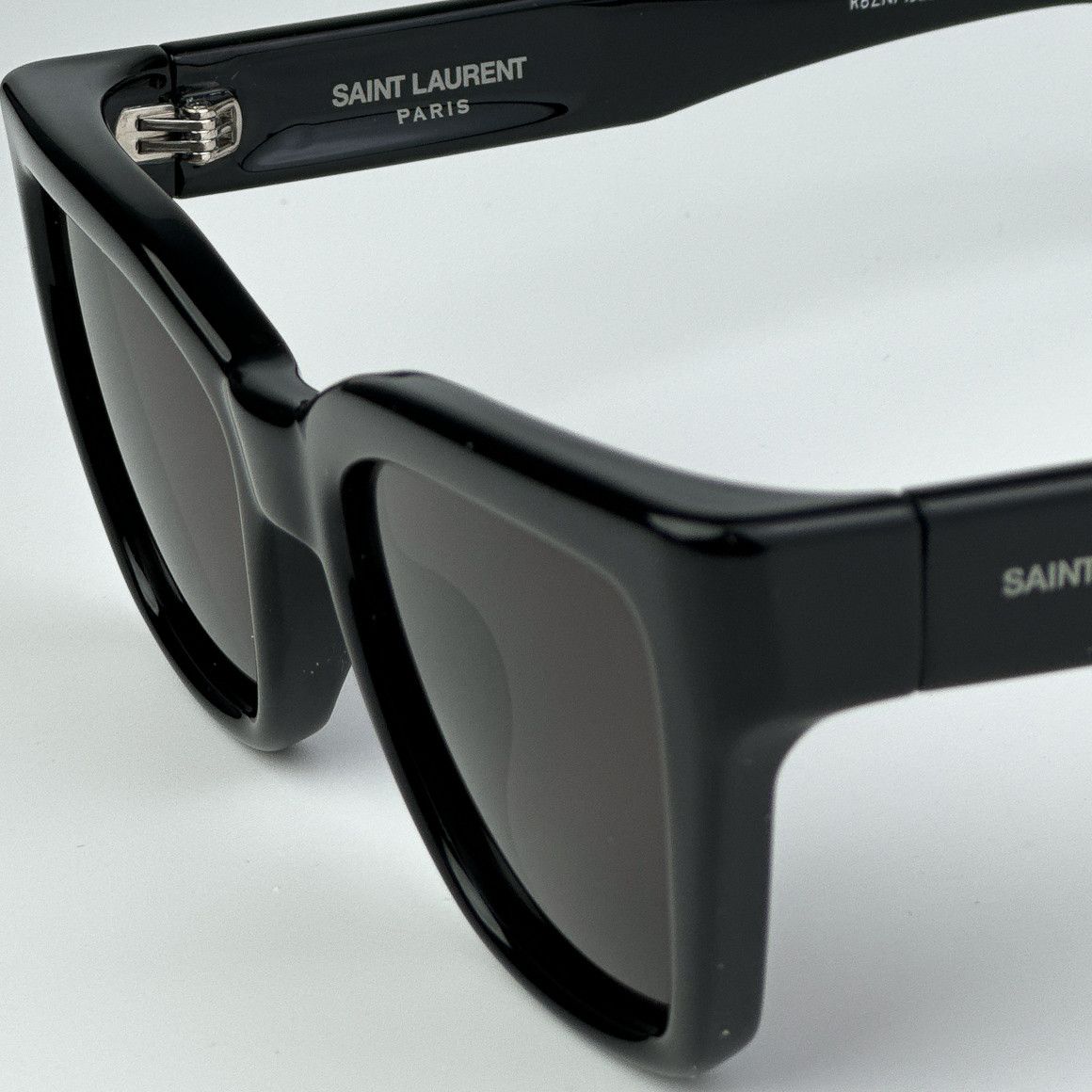 Saint Laurent Paris NEW Saint Laurent SL641 001 Black Cat Eye Unisex Sunglasses Size ONE SIZE - 8 Thumbnail