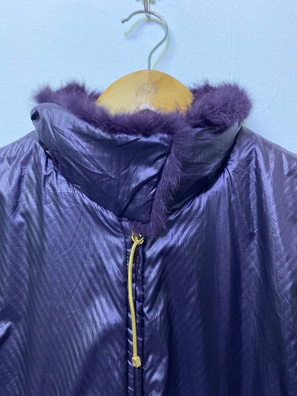 Fendi vintage fendi roma long puffer jacket fur collar nice design Size L / US 10 / IT 46 - 9 Thumbnail