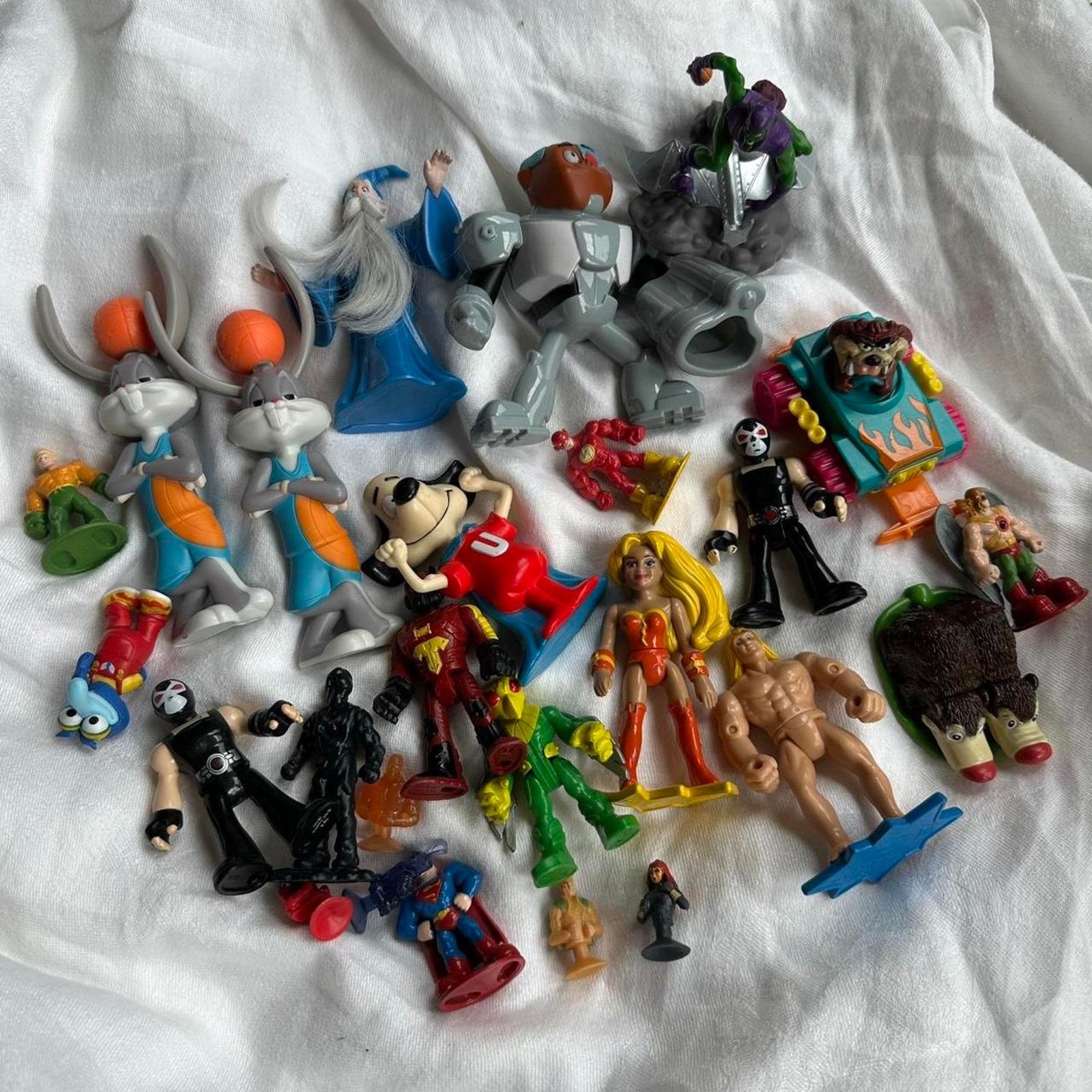 Vintage Vintage 90s Disney Marvel DC Plastic Toy Figure Lot Bundle Size ONE SIZE - 3 Thumbnail