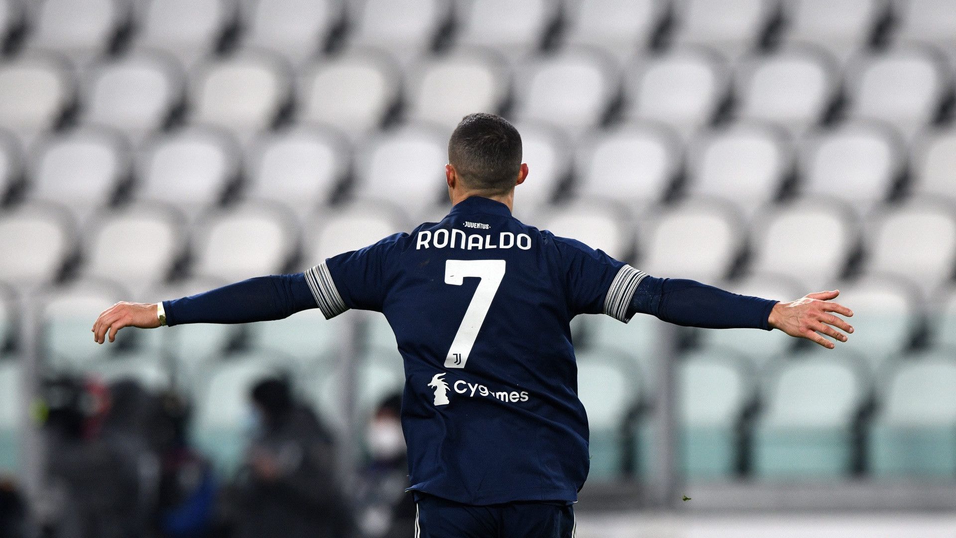 Adidas BNWT Ronaldo Juventus 2020/21 Away Authentic Player Version Size US M / EU 48-50 / 2 - 5 Thumbnail