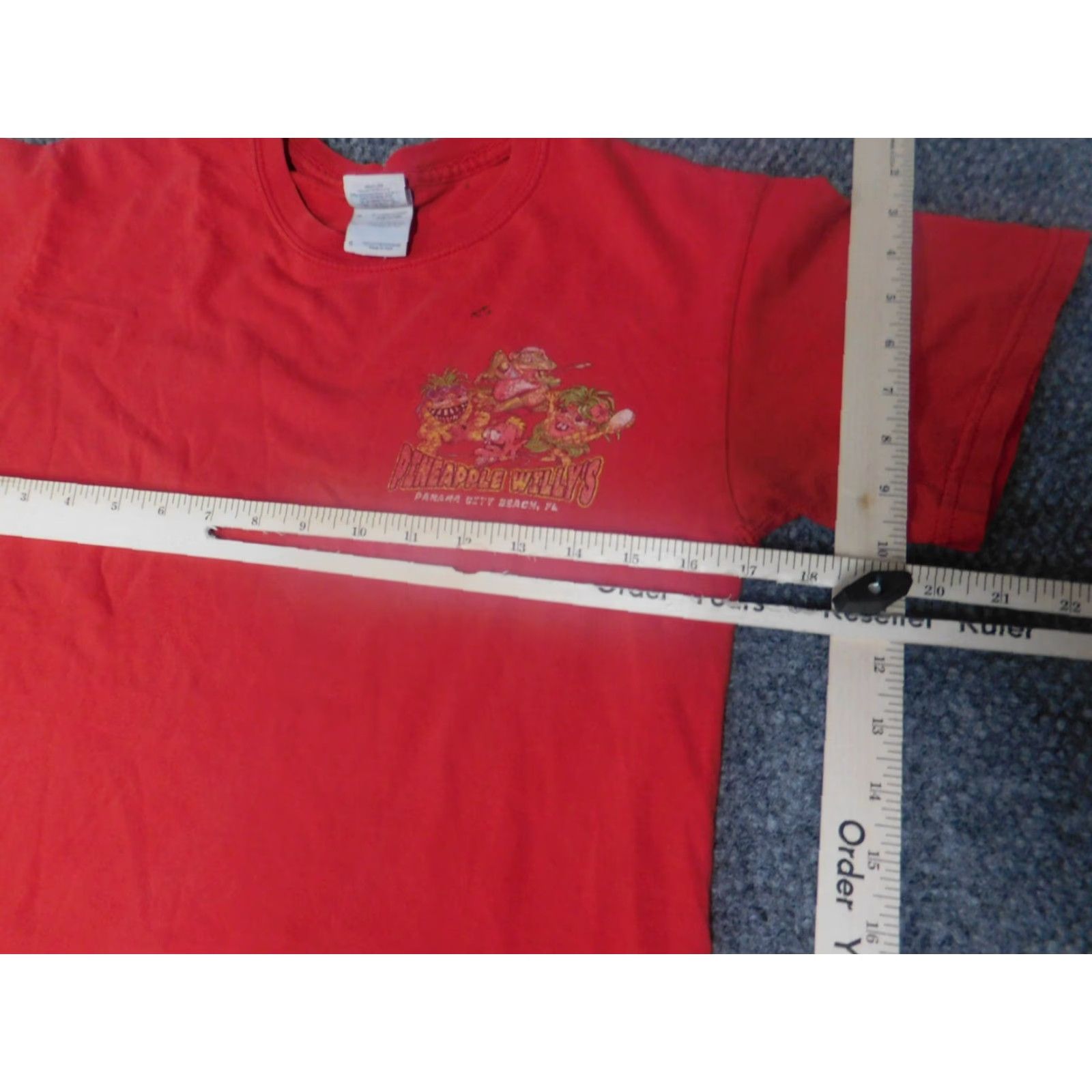 Gildan Pineapple Willie Mens Shirt Small red Gildan T-Shirt City Panama City Florida Crew Neck Short Sleeve Cotton Spandex Logo Vintage No Size US S / EU 44-46 / 1 - 7 Thumbnail