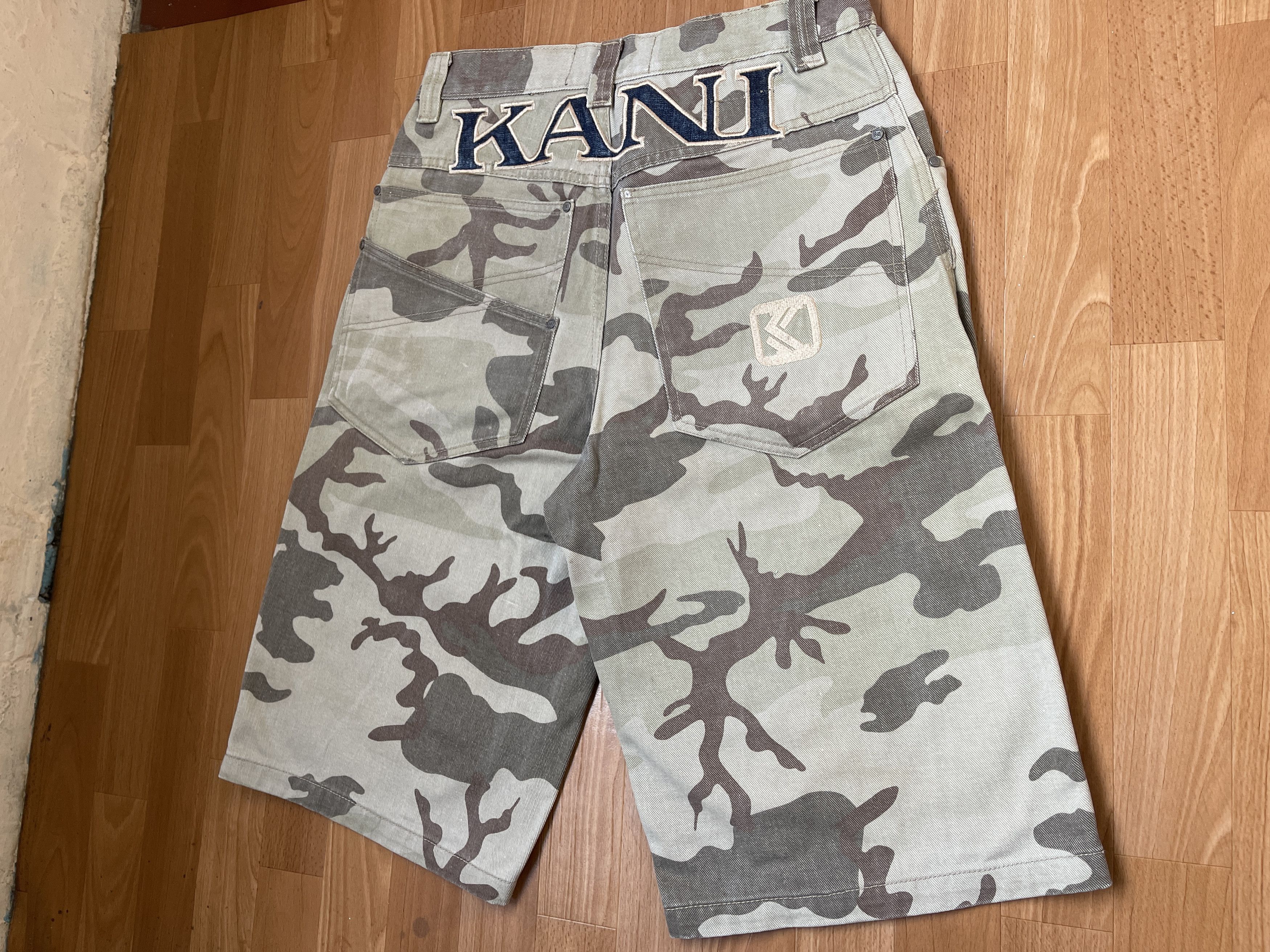Karl Kani KARL KANI shorts, baggy, vintage Kani jeans 90s hip hop W 32 Size US 32 / EU 48 - 4 Thumbnail