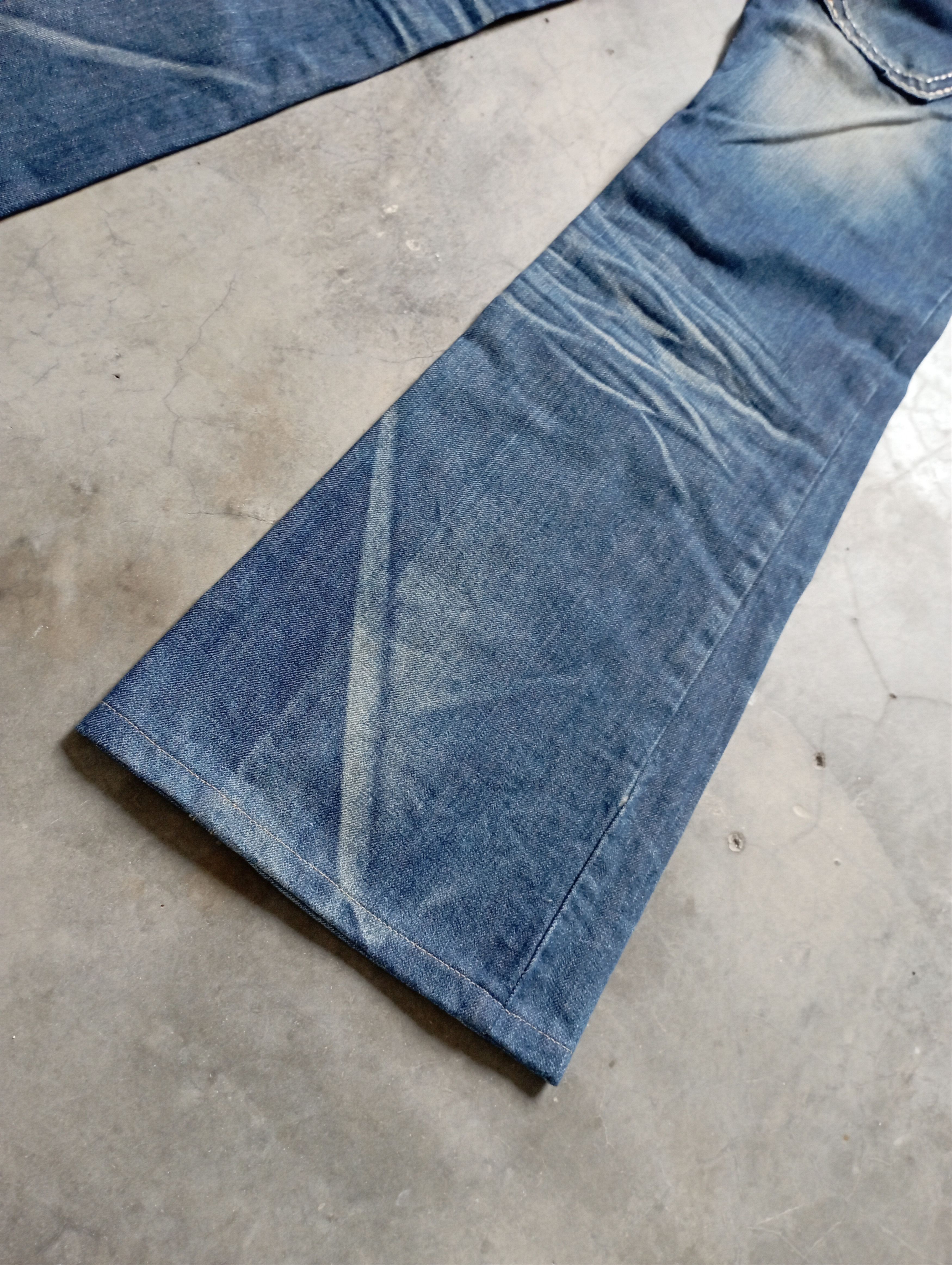 Tornado Mart Super Flare Jeans Mud Rusty Lolita Yoshitomo Nara Jeans Size 24" / US 00 / IT 34 - 9 Thumbnail