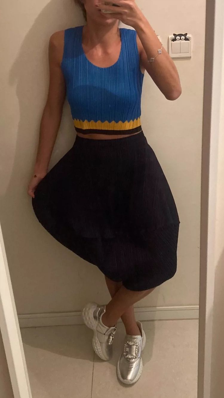Issey Miyake Issey Miyake size:5 Blue short top Size M / US 6-8 / IT 42-44 - 1 Thumbnail