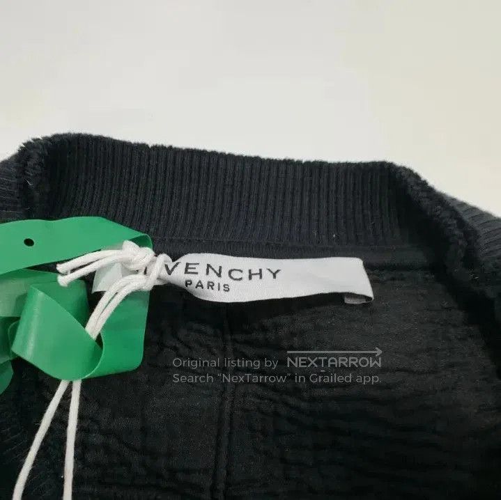 Givenchy Givenchy Solid Print Letter Distressed Sweatshirt. Size US S / EU 44-46 / 1 - 4 Thumbnail
