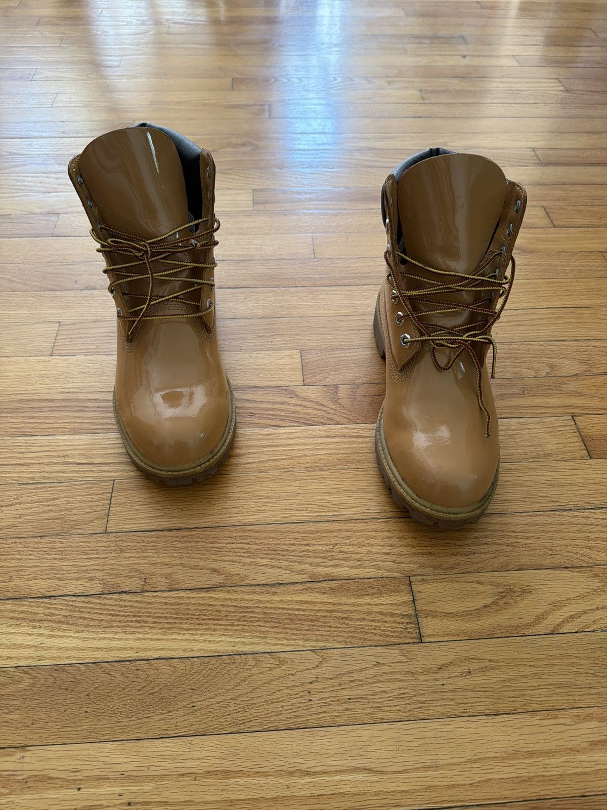 Timberland Timberland x Veneda Carter “Wheat Boot” Size US 9.5 / EU 42-43 - 1 Thumbnail