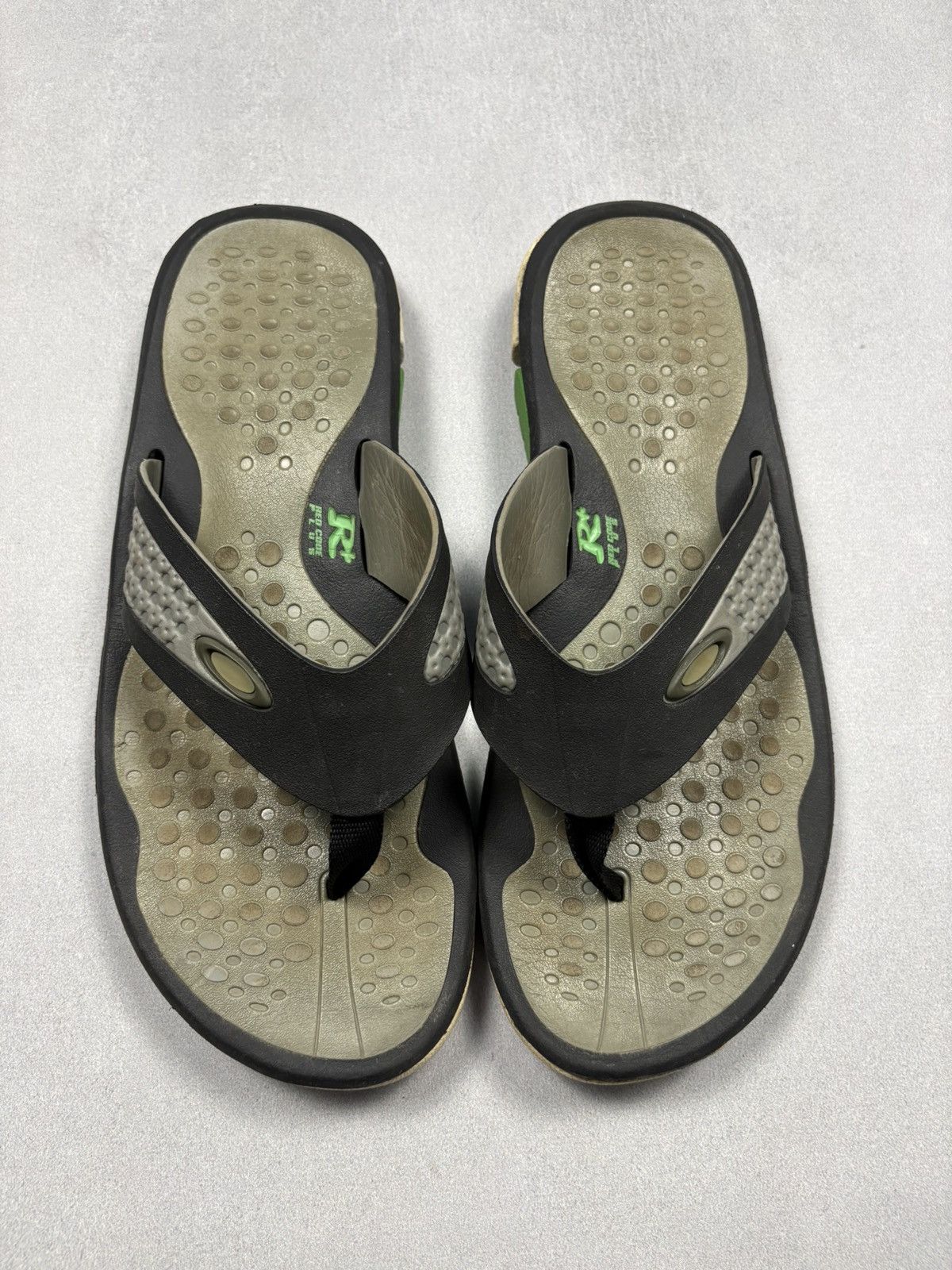 Oakley Oakley Red Code Flip Flops US 11 Black Sport Beach Thong Size US 11 / EU 44 - 1 Thumbnail