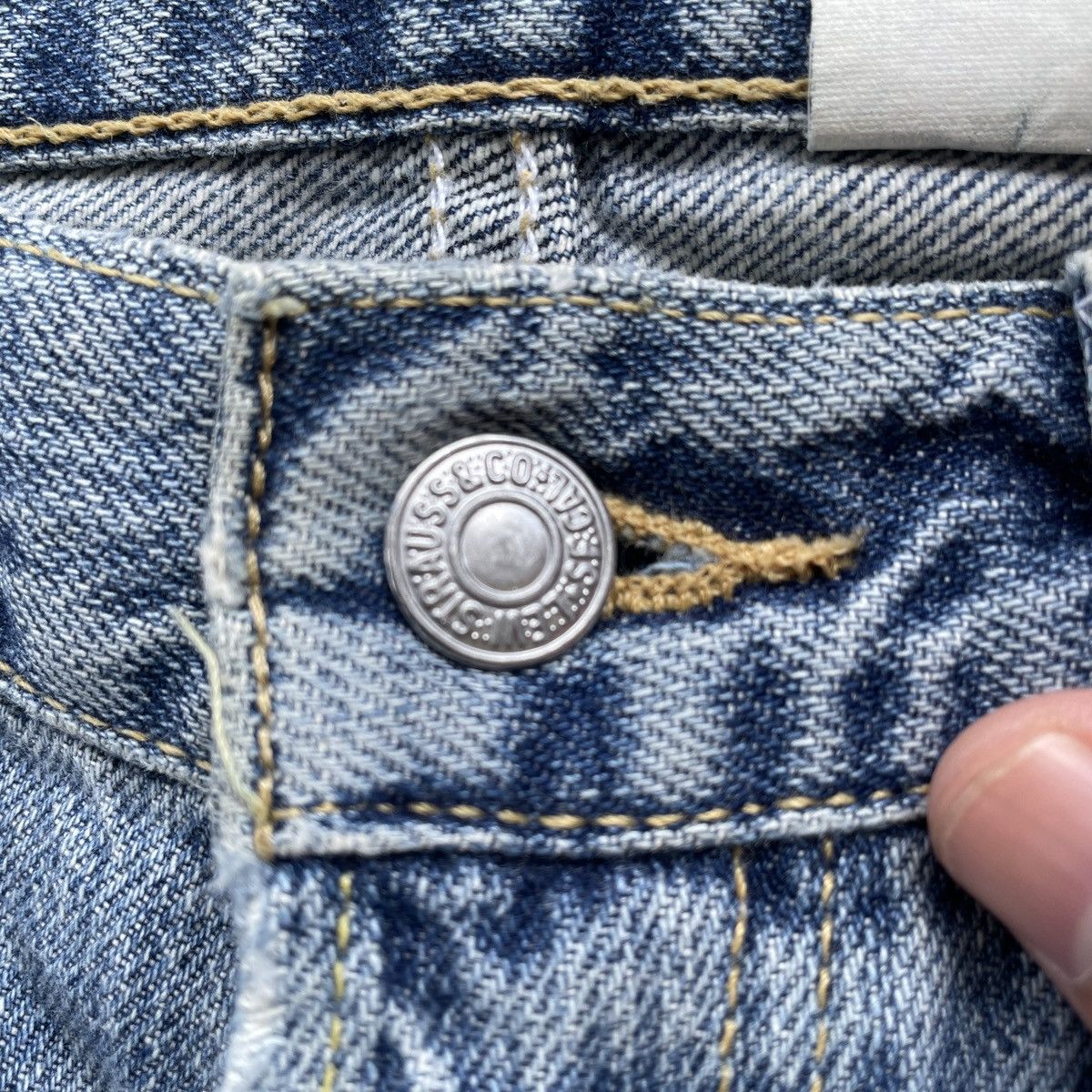 Jean × Levi's × Vintage Vintage Levi’s Fly Button Denim Jeans Pants Faded W32 Size US 32 / EU 48 - 6 Thumbnail