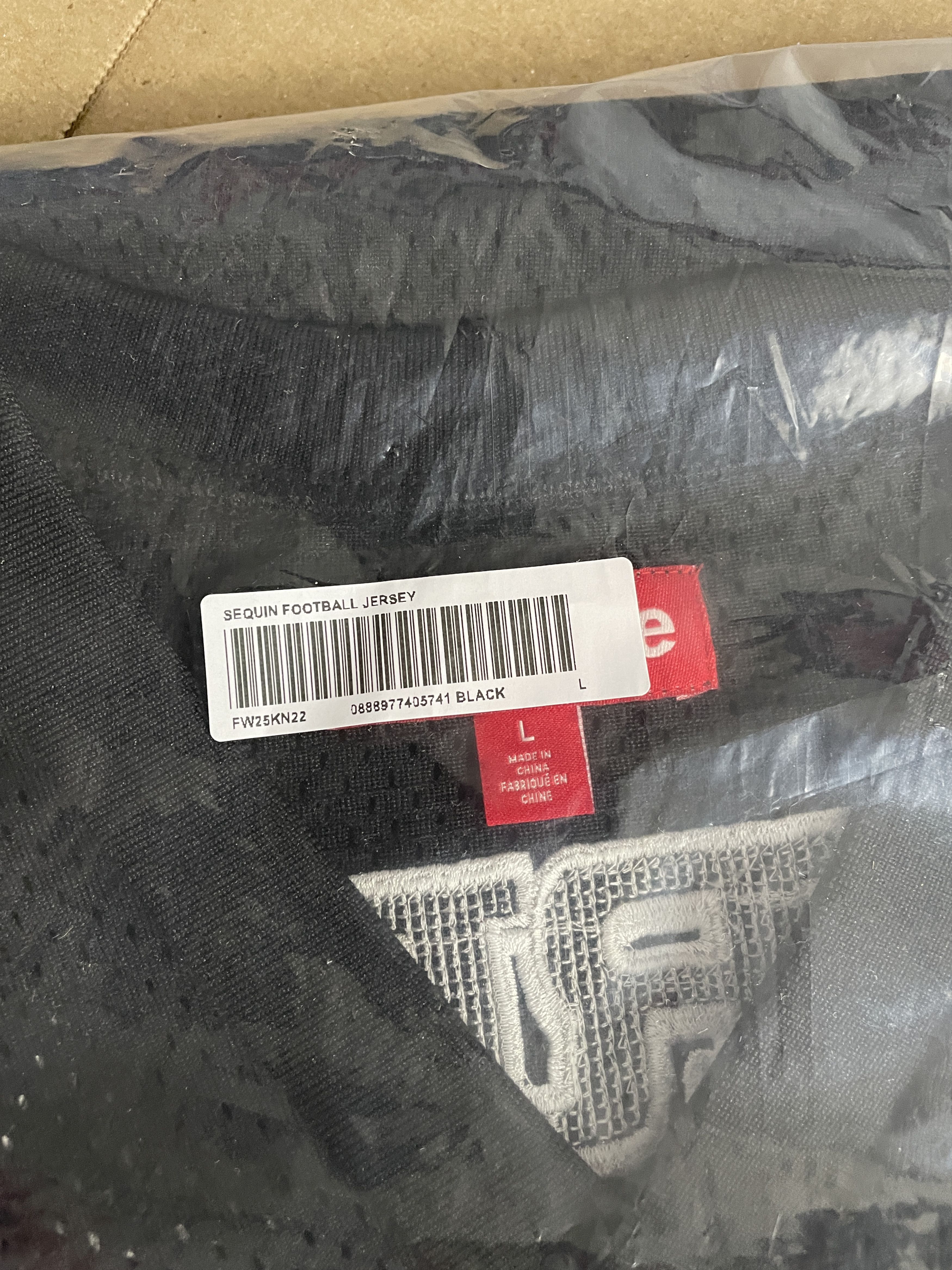 Supreme SEQUIN FOOTBALL JERSEY Size US L / EU 52-54 / 3 - 15 Thumbnail