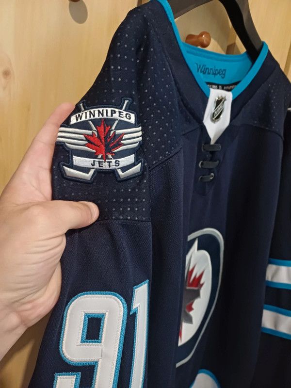 NHL × Vintage Fanatics Nhl Winnipeg Jets Hockey Jersey Size US M / EU 48-50 / 2 - 4 Thumbnail