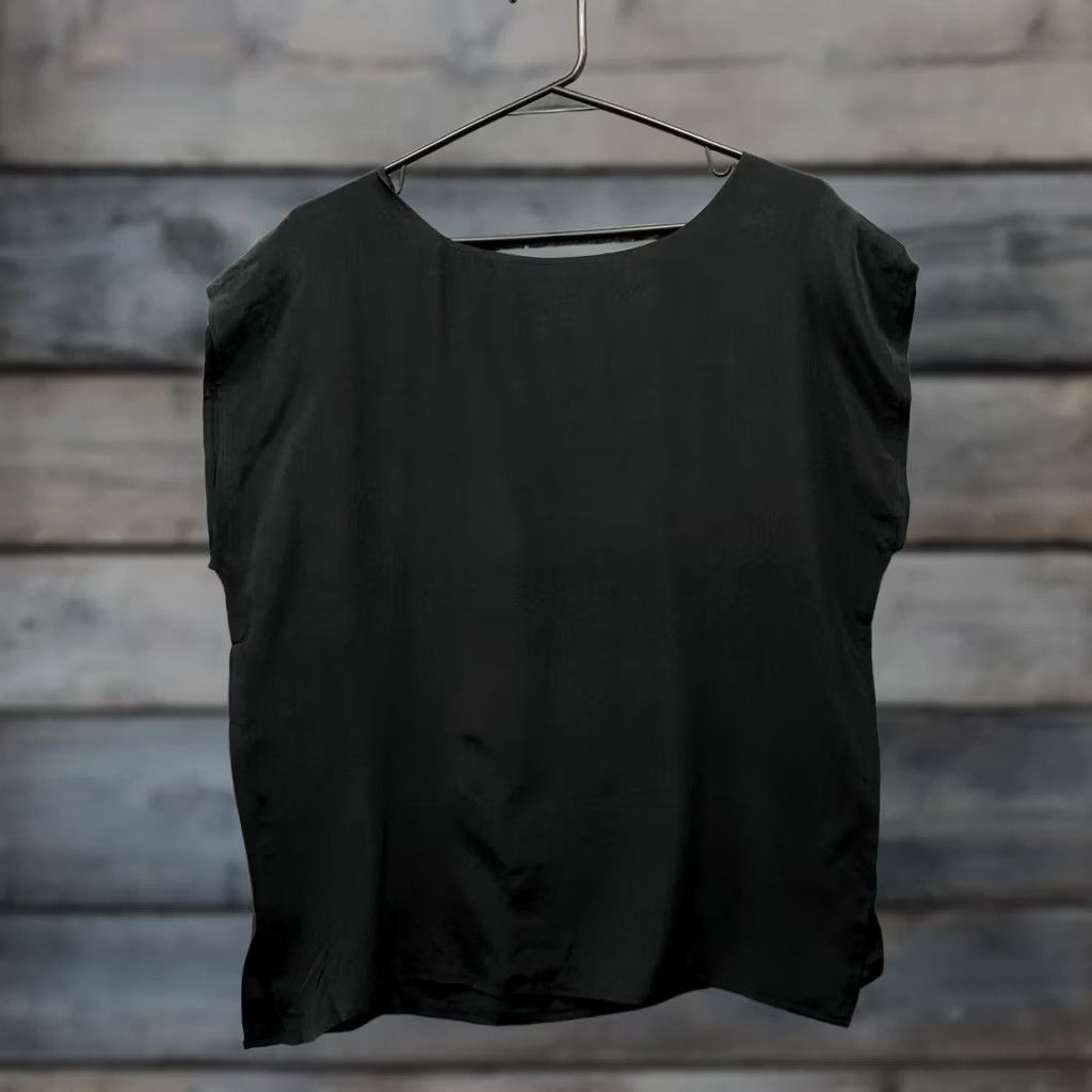 Vintage Womens Black Silk Blouse Size L Short Sleeve Round Neck Dolman Boxy Size L / US 10 / IT 46 - 1 Thumbnail
