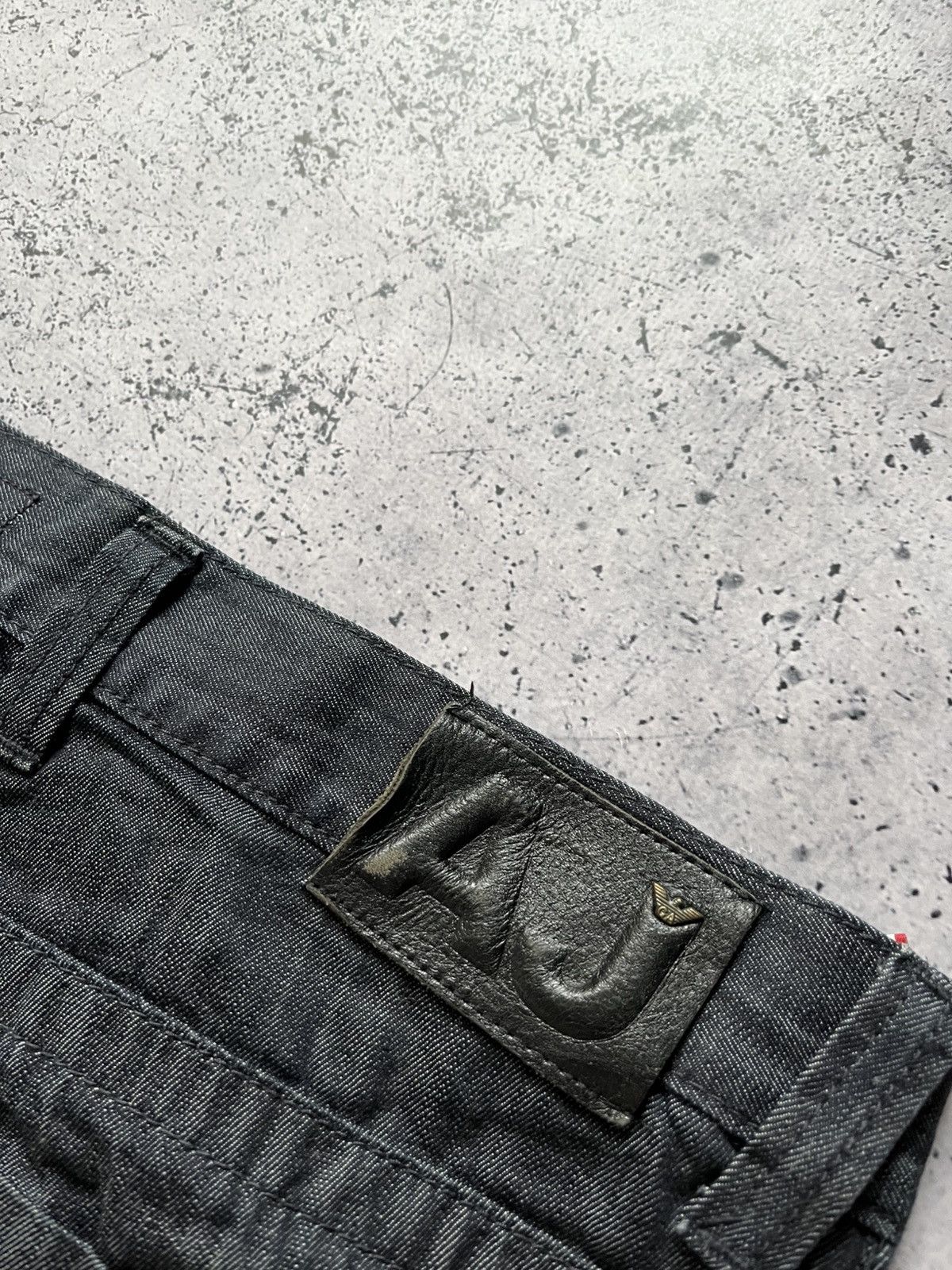 Giorgio Armani Vintage Black Giorgio Armani Metal Logo Denim Jeans Y2K USA Size US 38 / EU 54 - 4 Thumbnail