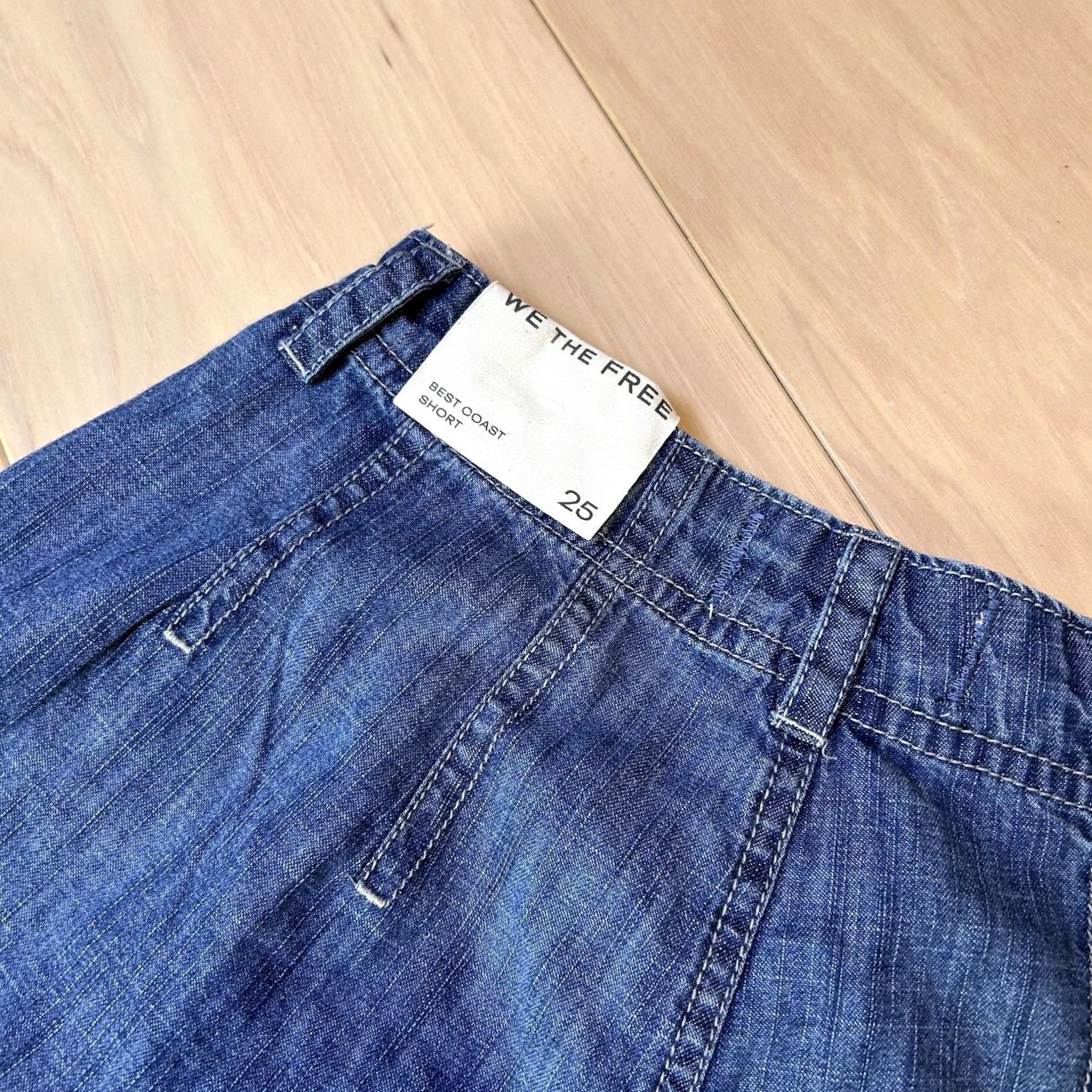 Free People VINTAGE Free People We The Free Riverside Denim Shorts Women’s 25 Casual High Rise 25 Blue Bohemian Womens Size 42" / US 20 - 4 Thumbnail