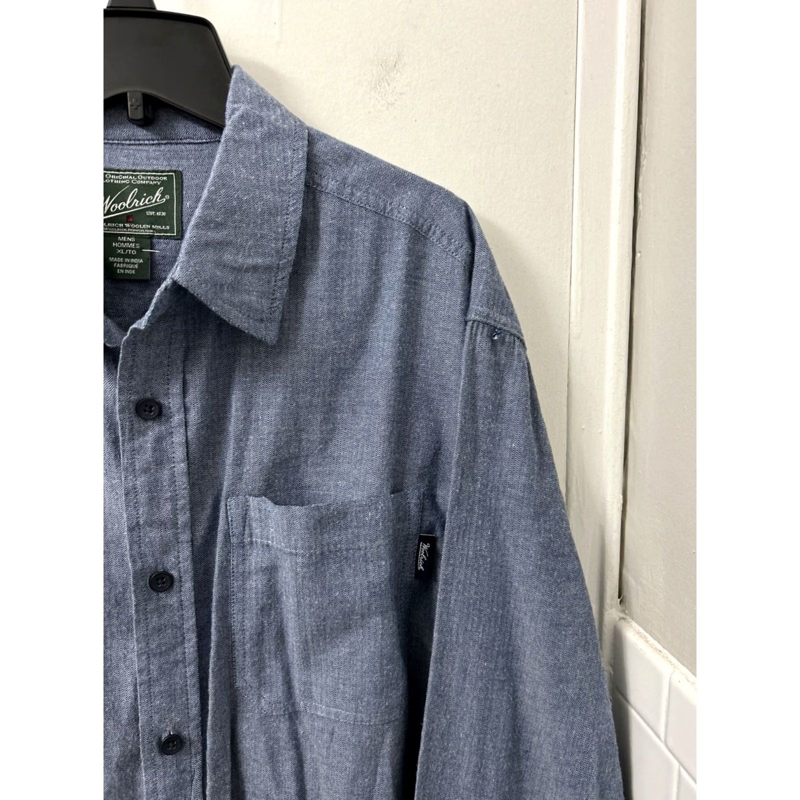Vintage VINTAGE Woolrich Shirt Mens XL Blue Herringbone 100% Organic Cotton Button Down L/S Size US XL / EU 56 / 4 - 4 Thumbnail
