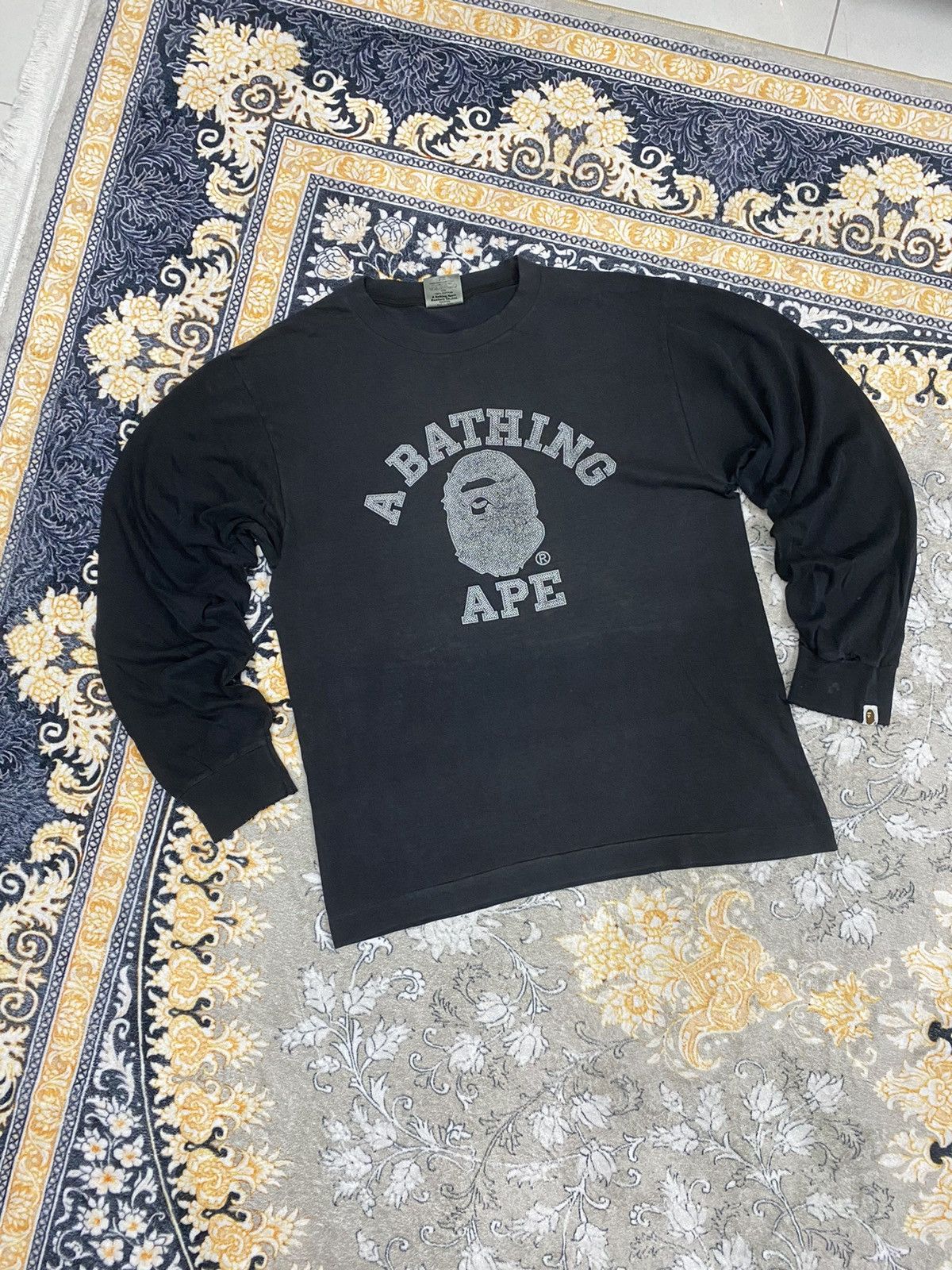 Bape VINTAGE DISTRESS A BATHING APE L/S RARE TEE Size US M / EU 48-50 / 2 - 1 Thumbnail