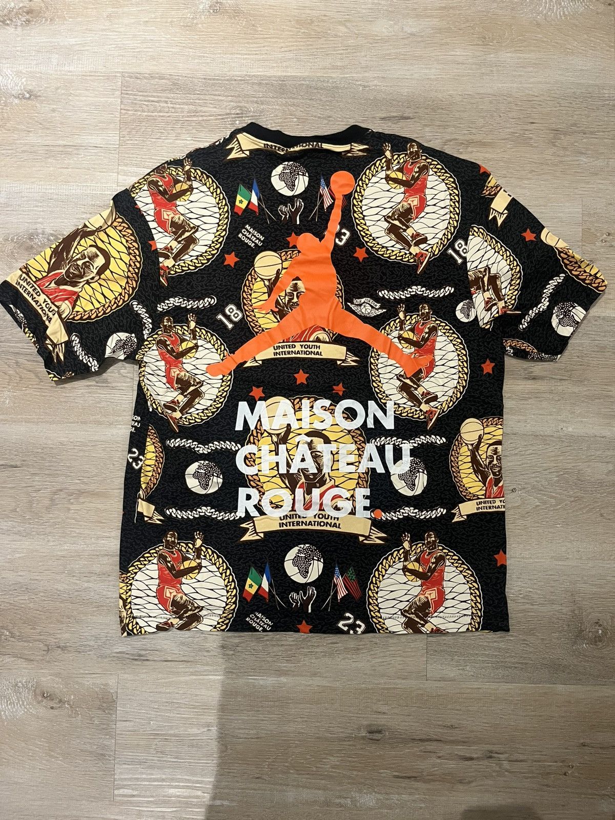 Jordan Brand Tshirt Jordan x Maison Chateau Rouge (size L) Size US L / EU 52-54 / 3 - 5 Thumbnail