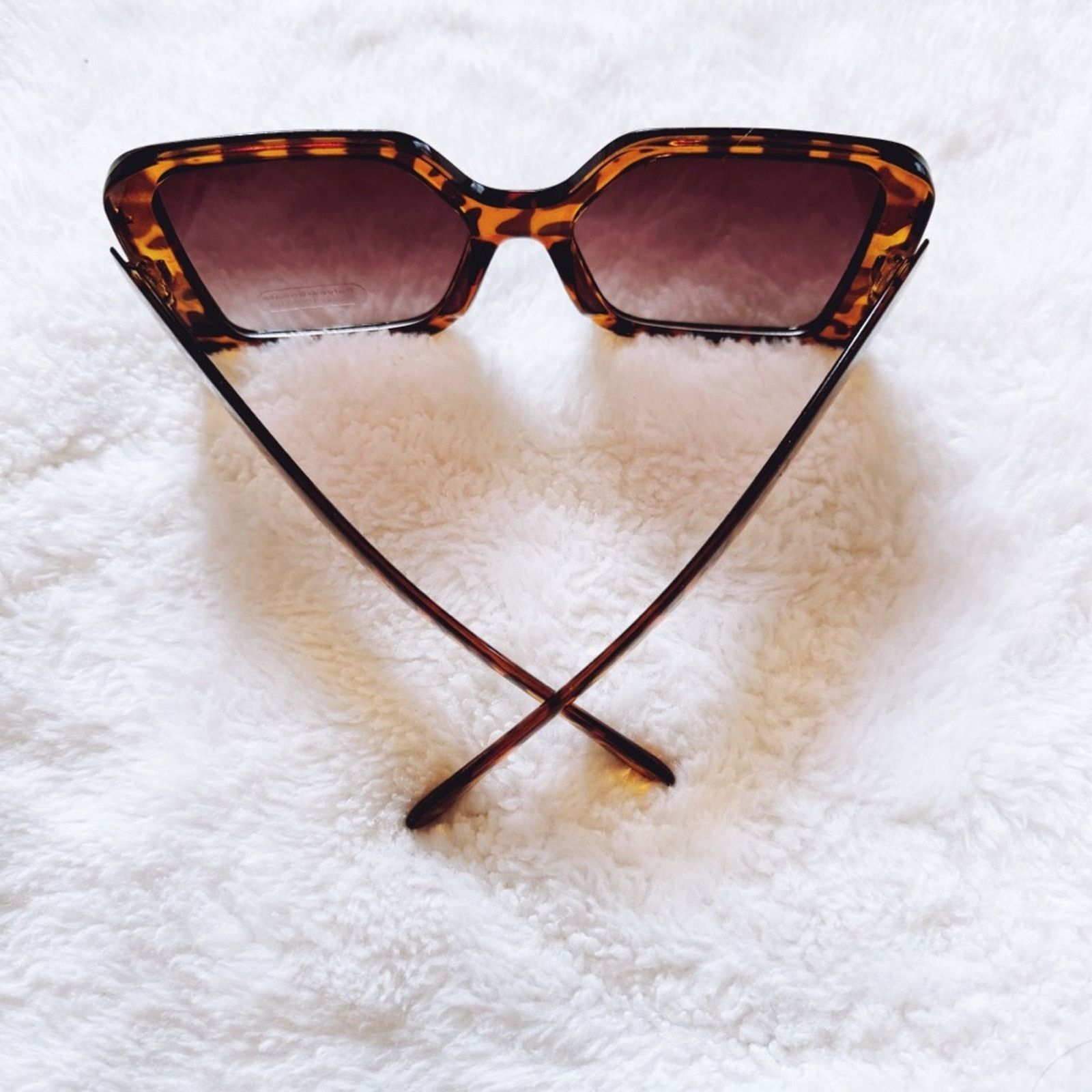 Other Junia Tortoise Brown Oversized Sunglasses Size ONE SIZE - 9 Thumbnail