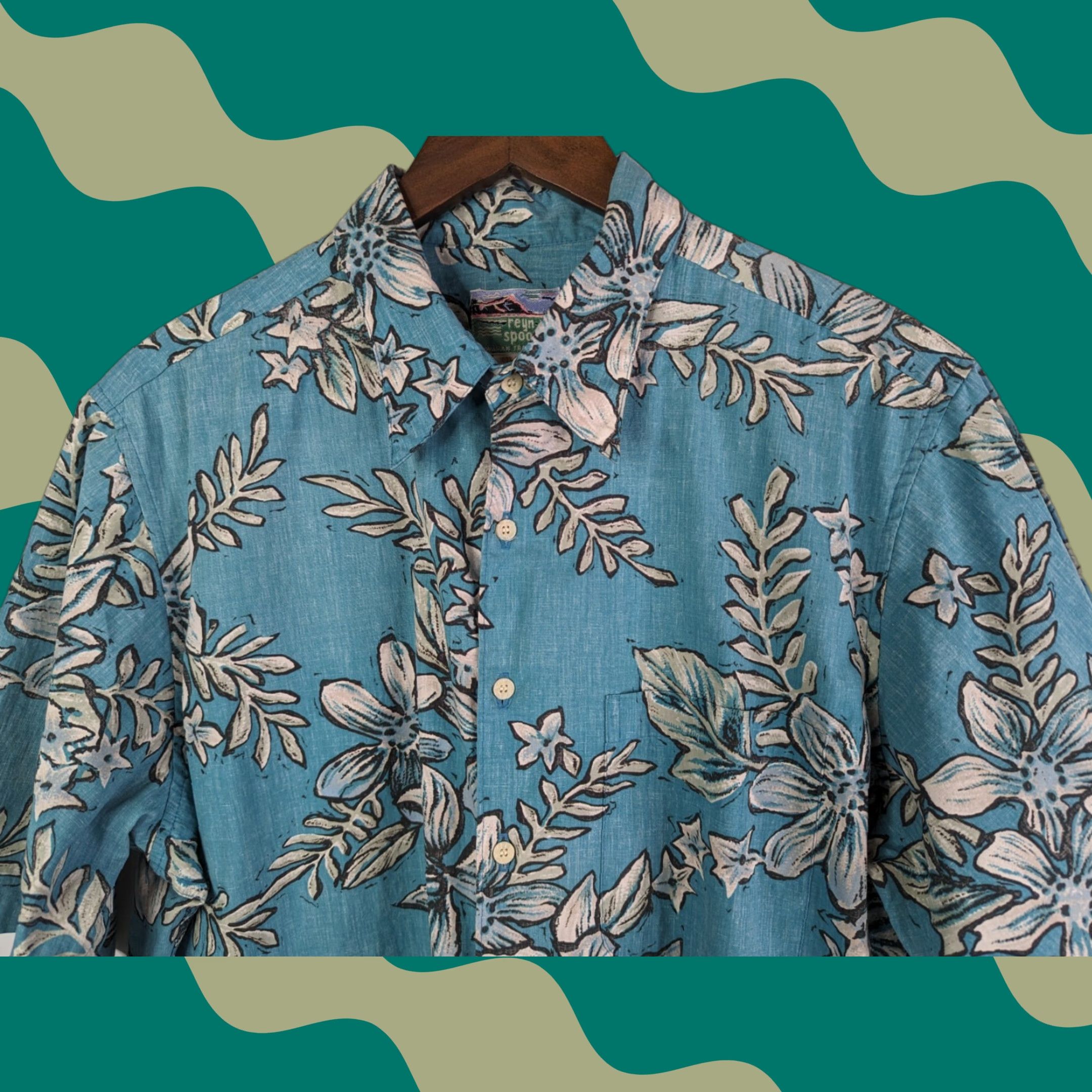 Reyn Spooner Reyn Spooner Hawaiian Traditionals Floral Aloha Short Sleeve Men's Large Blue Cotton Button-Up Pocketed Hawaiian Shirt Size US 33 - 1 Thumbnail