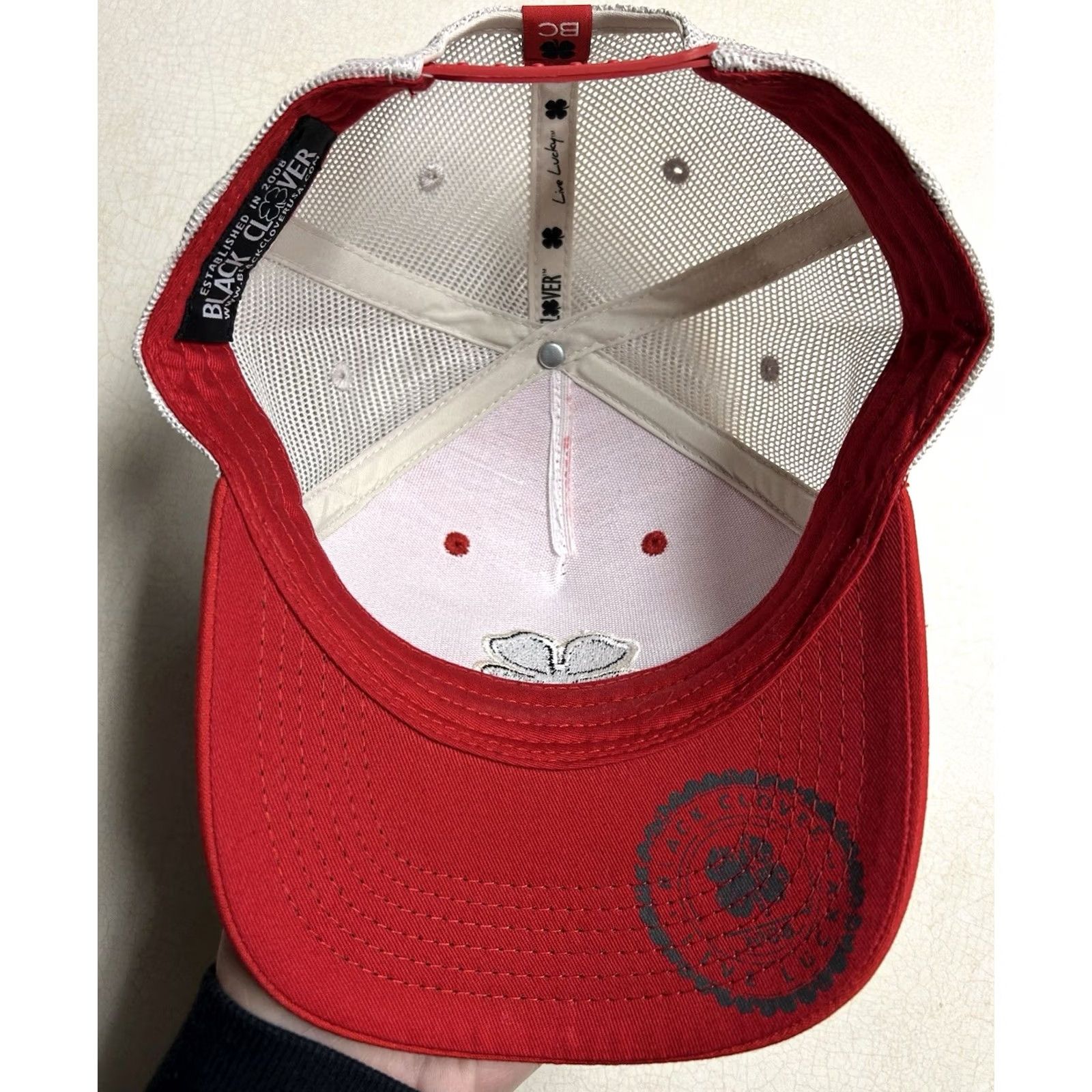 Vintage VINTAGE? No — NWOT Black Clover Snapback Hat Red Embroidered Clover Adjust adjustable One Size Men USA Sports Outdoor Breathable Cap Hat Mens Size ONE SIZE - 7 Thumbnail