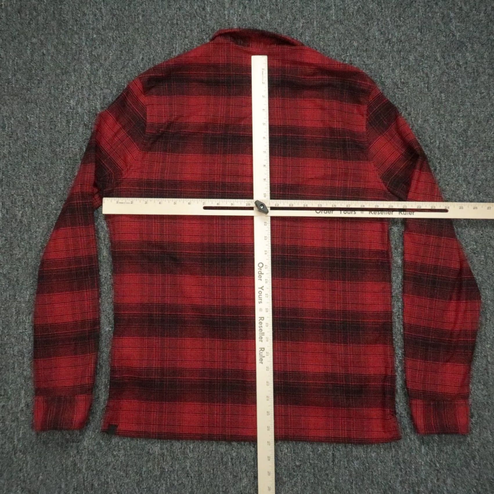 Lululemon VINTAGE Lululemon Shirt Mens M Red Plaid Button-Up Long Sleeve Masons Peak Flannel Knit Breathable Lightweight Stretch Shirt Size US M / EU 48-50 / 2 - 5 Thumbnail