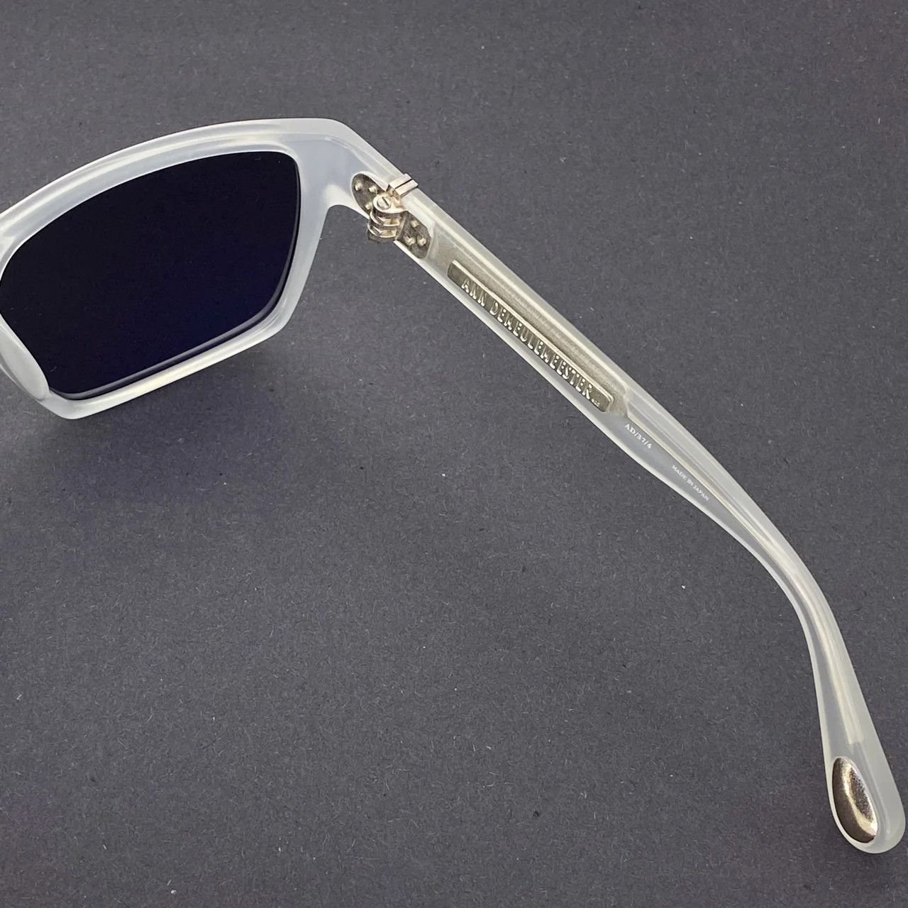 Ann Demeulemeester Ann Demeulemeester Transparent Sunglasses White and Grey Size ONE SIZE - 7 Thumbnail