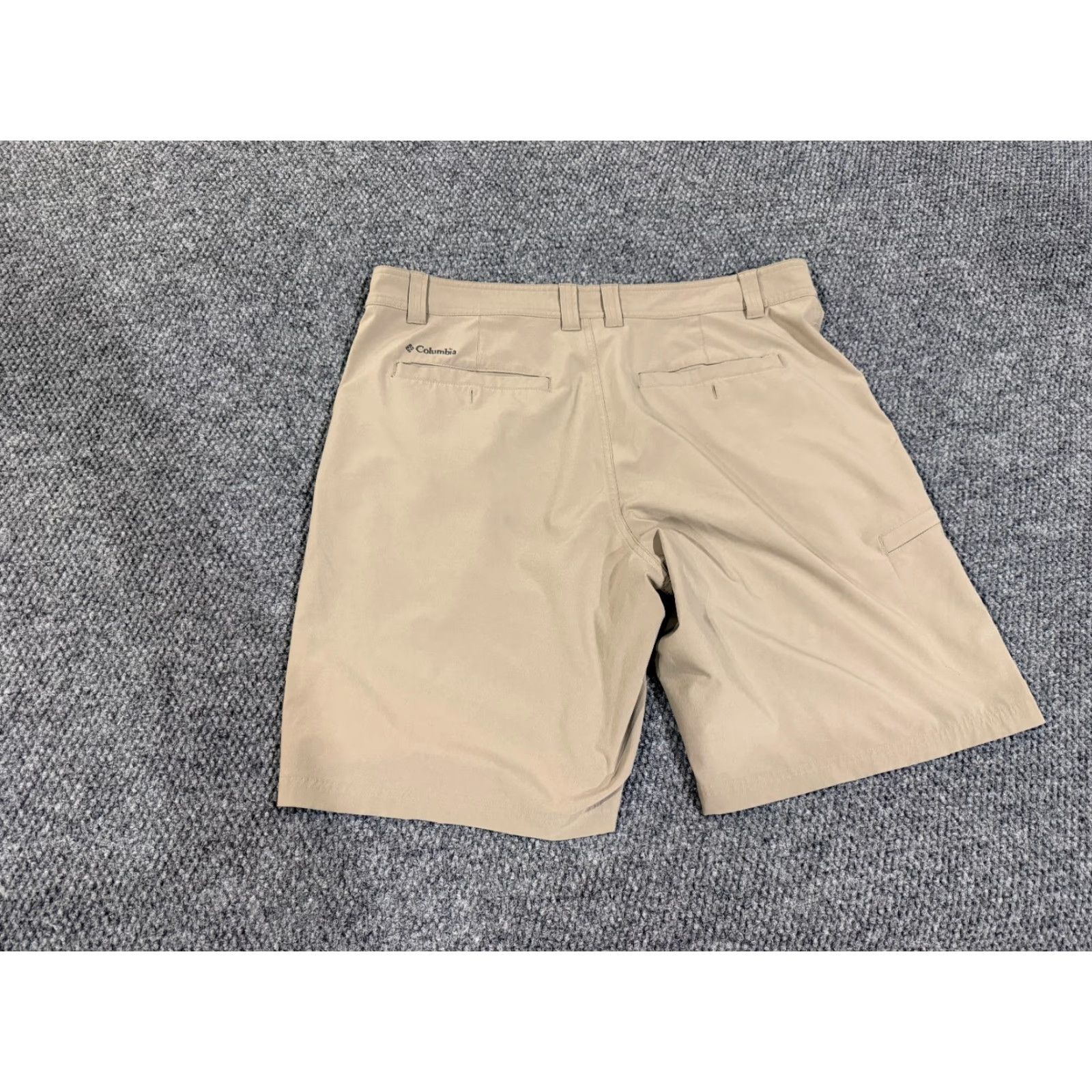 Tori Richard Columbia Shorts Mens 34 Tan Omni Shield Outdoor Hiking Fishing Lightweight Shirt? Size US 34 / EU 50 - 7 Thumbnail
